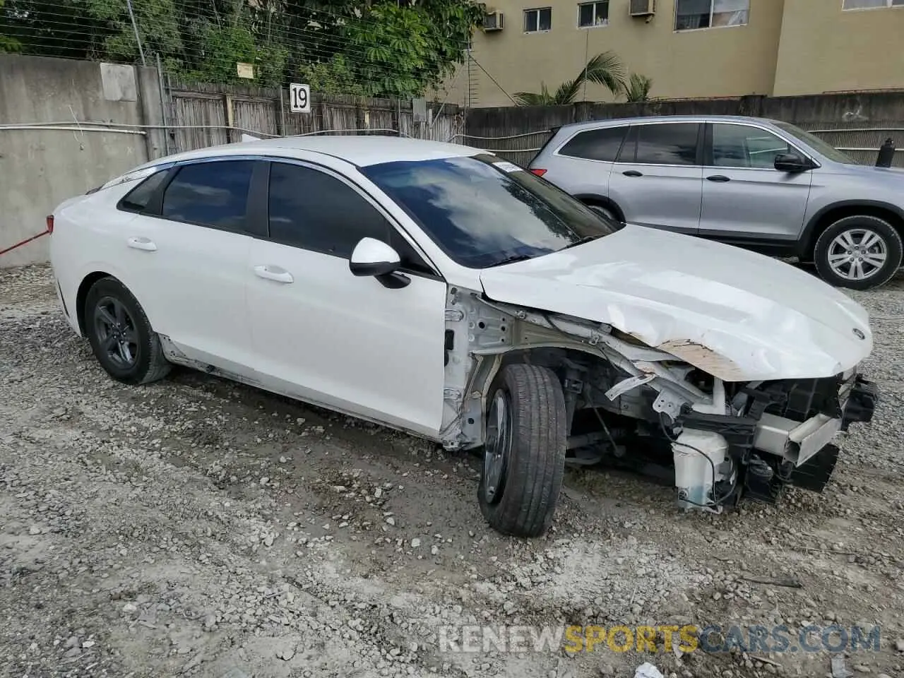 4 fotografías del automóvil dañado 5XXG24J22MG031769 KIA K5 2021