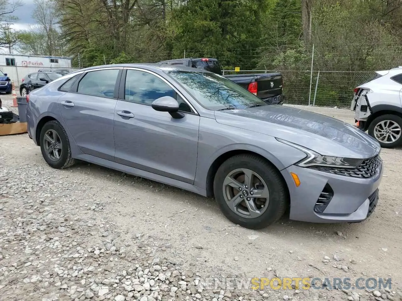 4 fotografías del automóvil dañado 5XXG24J23MG016763 KIA K5 2021