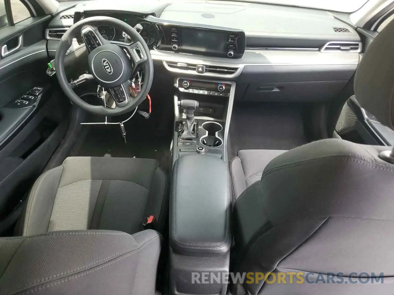 8 fotografías del automóvil dañado 5XXG24J24MG031658 KIA K5 2021
