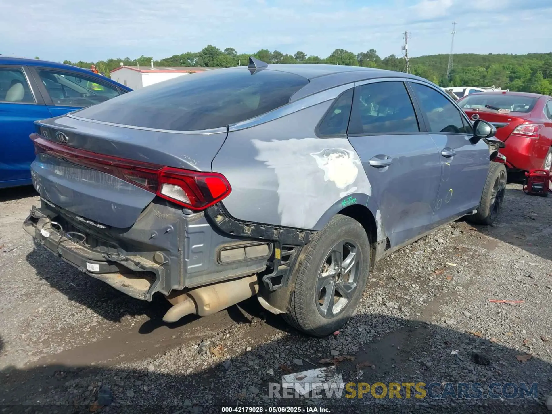 4 fotografías del automóvil dañado 5XXG24J27MG017012 KIA K5 2021