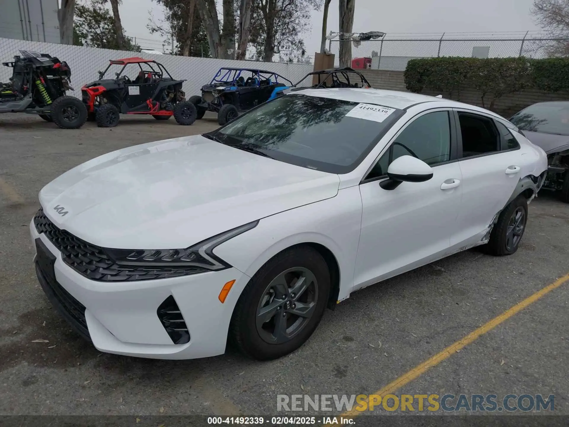 2 fotografías del automóvil dañado 5XXG24J27MG031928 KIA K5 2021