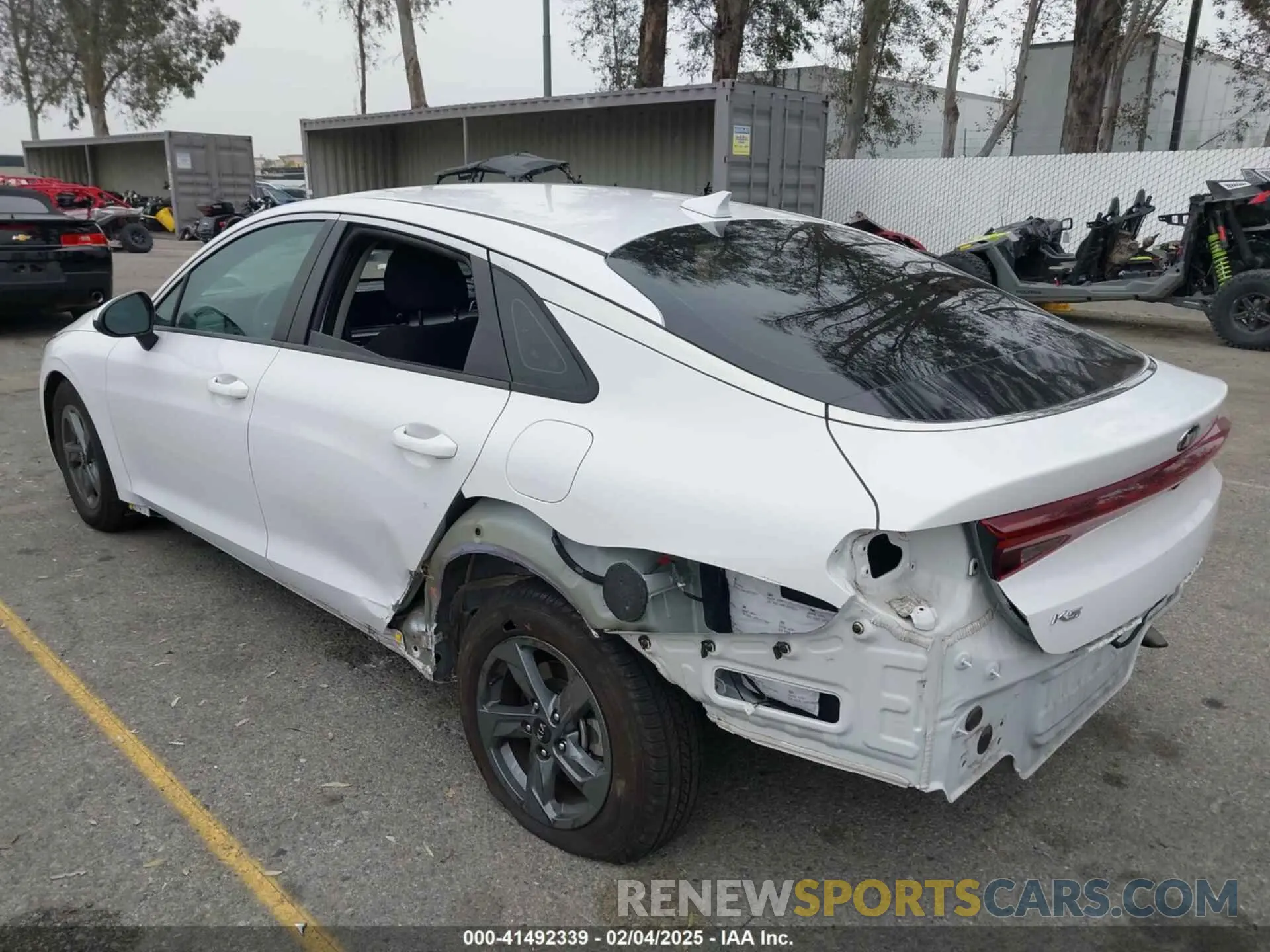 3 fotografías del automóvil dañado 5XXG24J27MG031928 KIA K5 2021