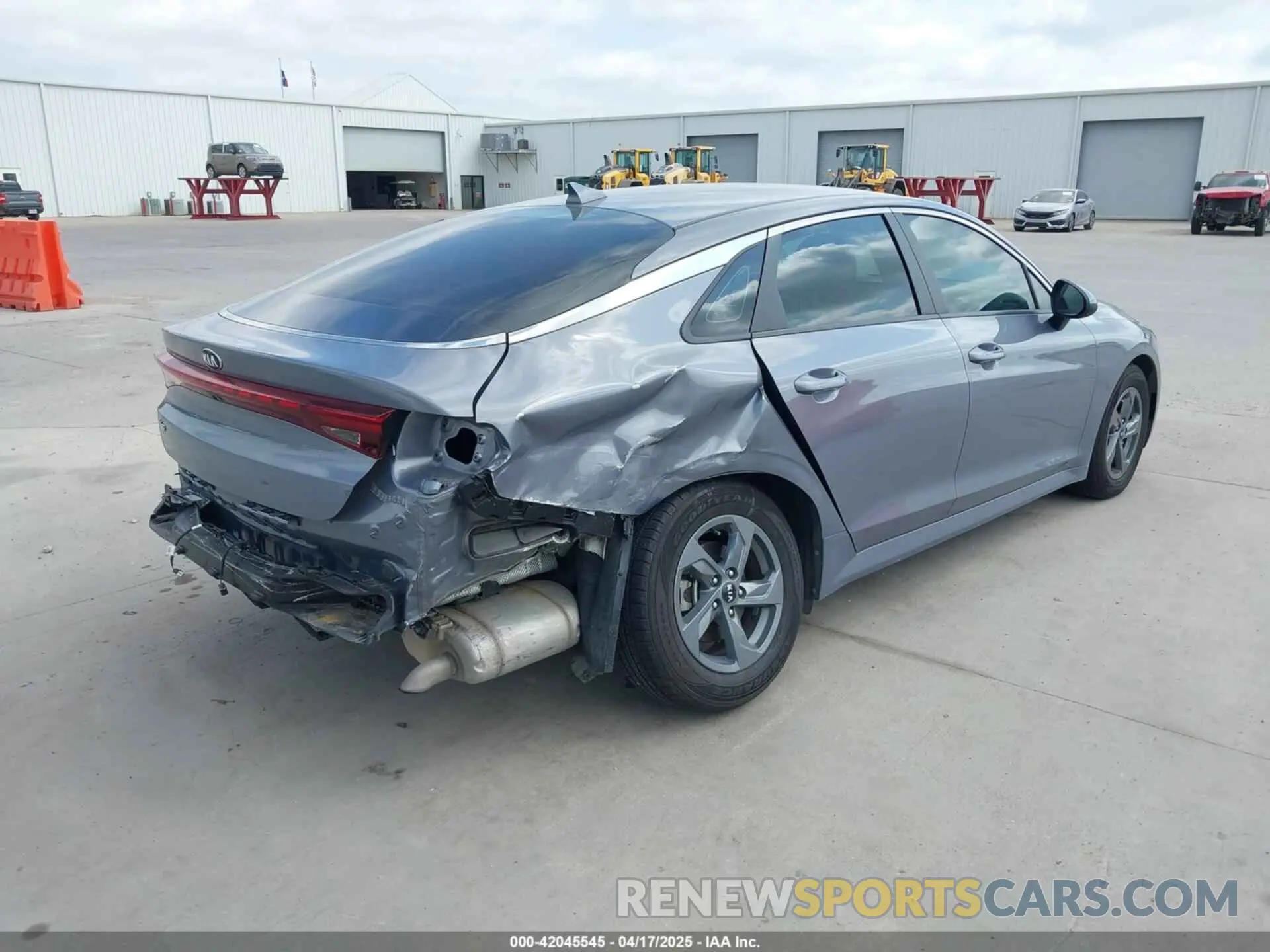 6 fotografías del automóvil dañado 5XXG24J29MG027170 KIA K5 2021