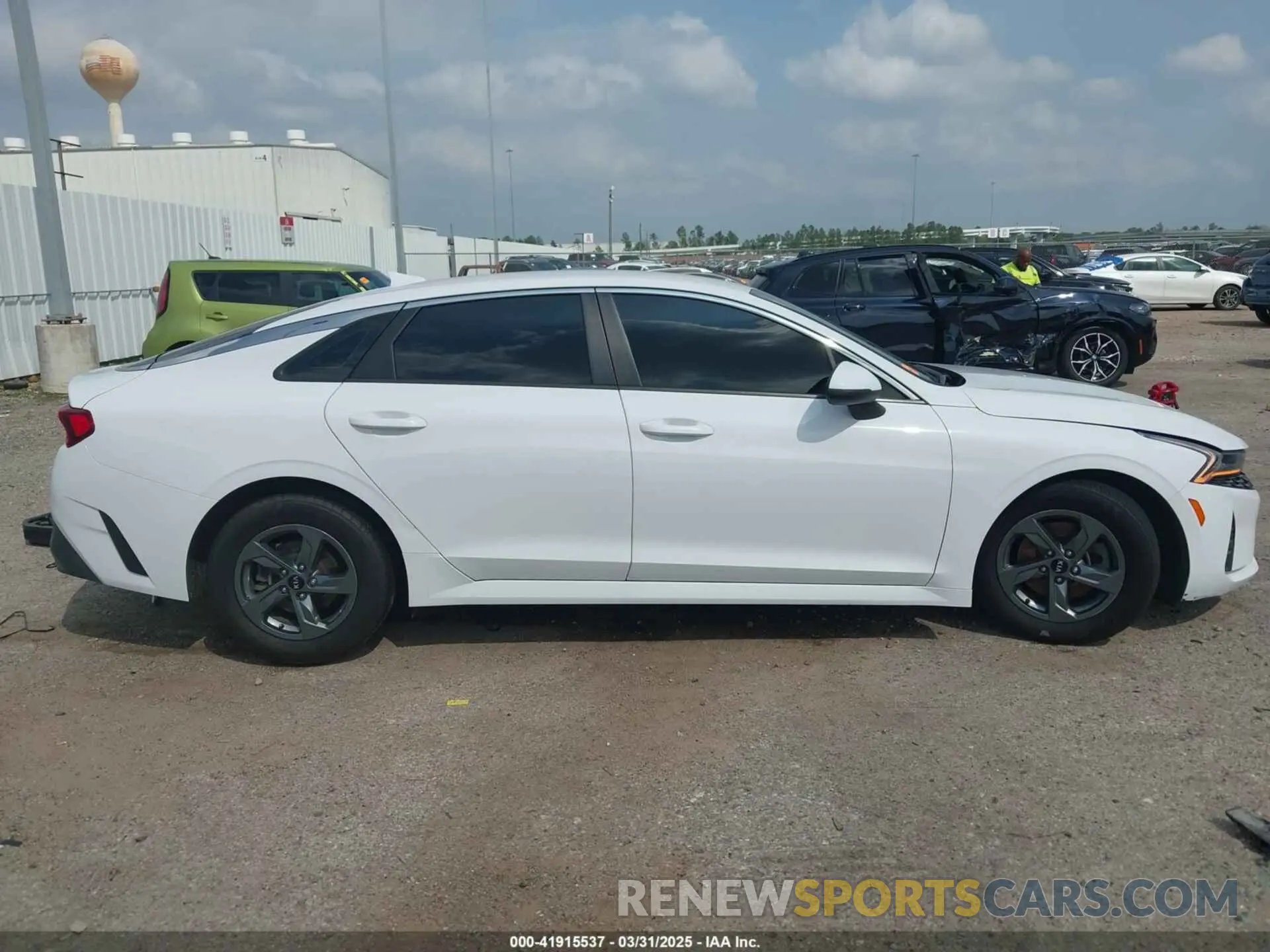 12 fotografías del automóvil dañado 5XXG24J2XMG022432 KIA K5 2021