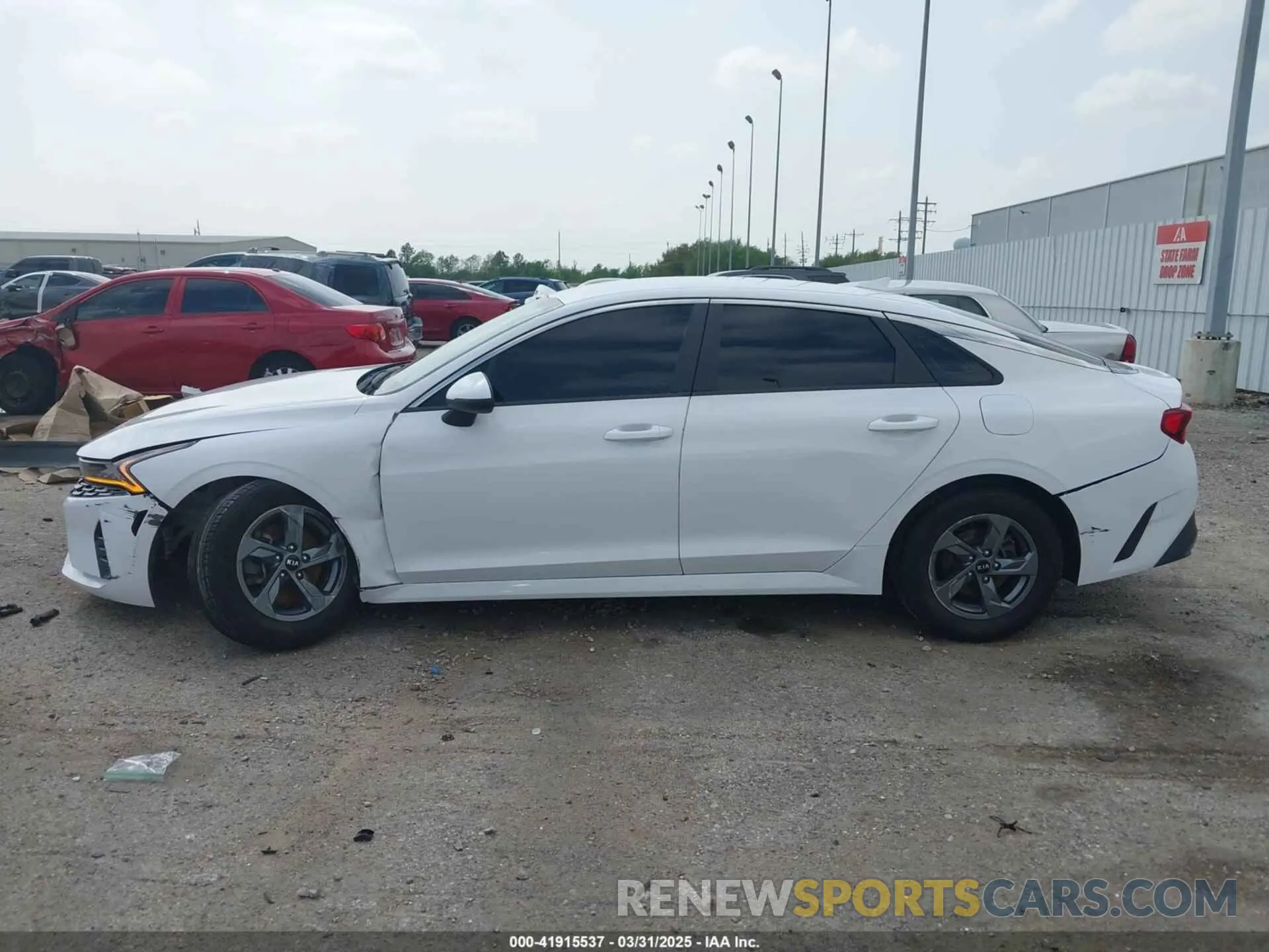 13 fotografías del automóvil dañado 5XXG24J2XMG022432 KIA K5 2021