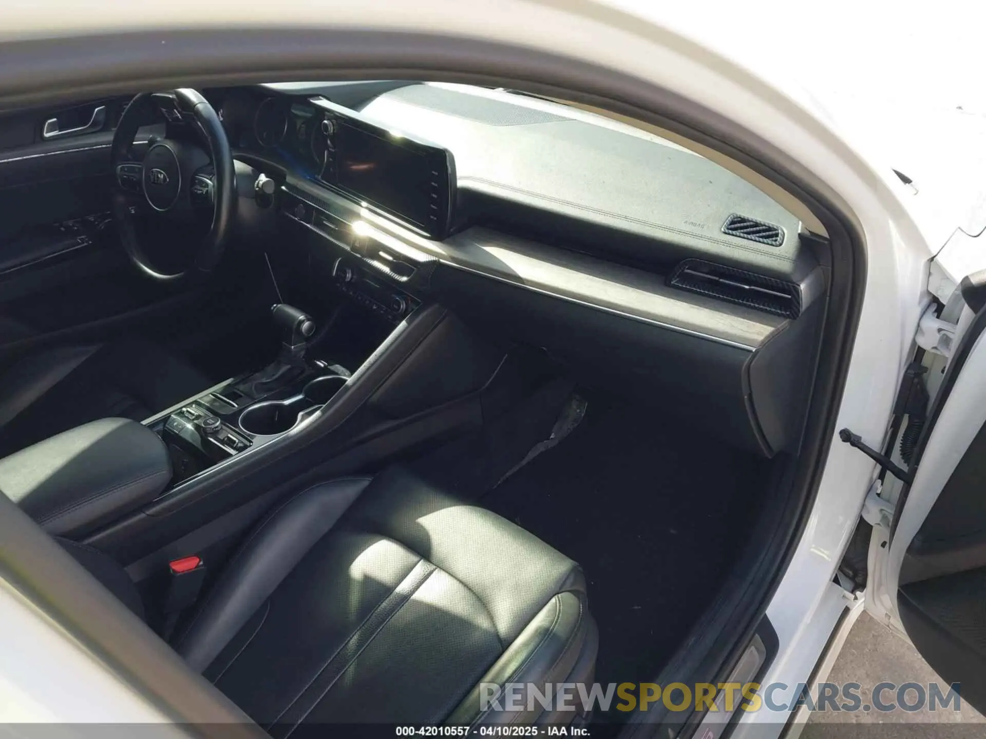 5 fotografías del automóvil dañado 5XXG34J21MG031842 KIA K5 2021