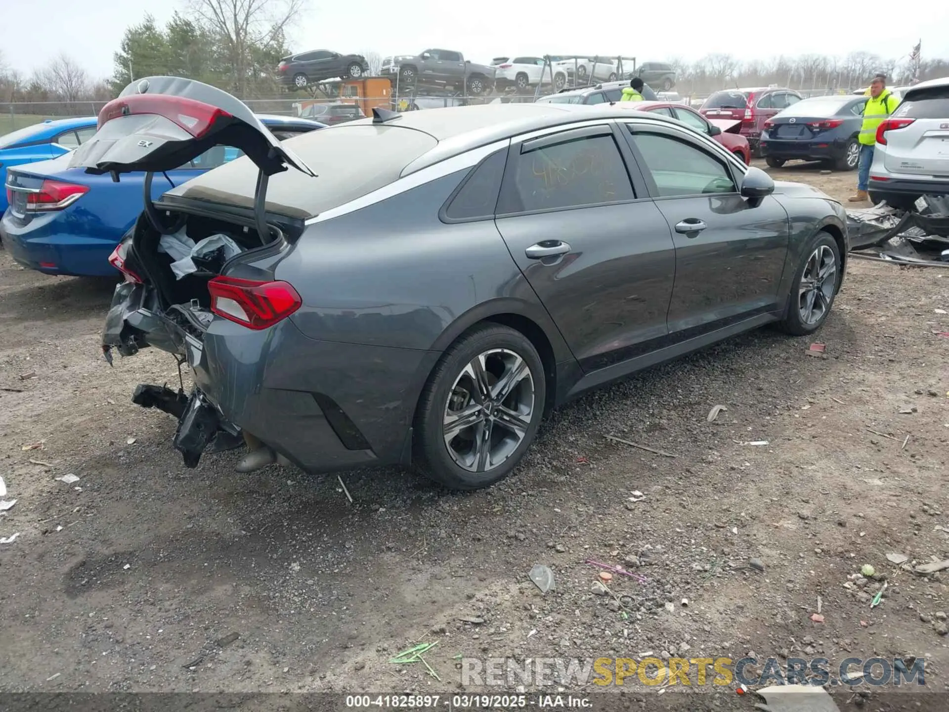 4 fotografías del automóvil dañado 5XXG34J23MG011043 KIA K5 2021