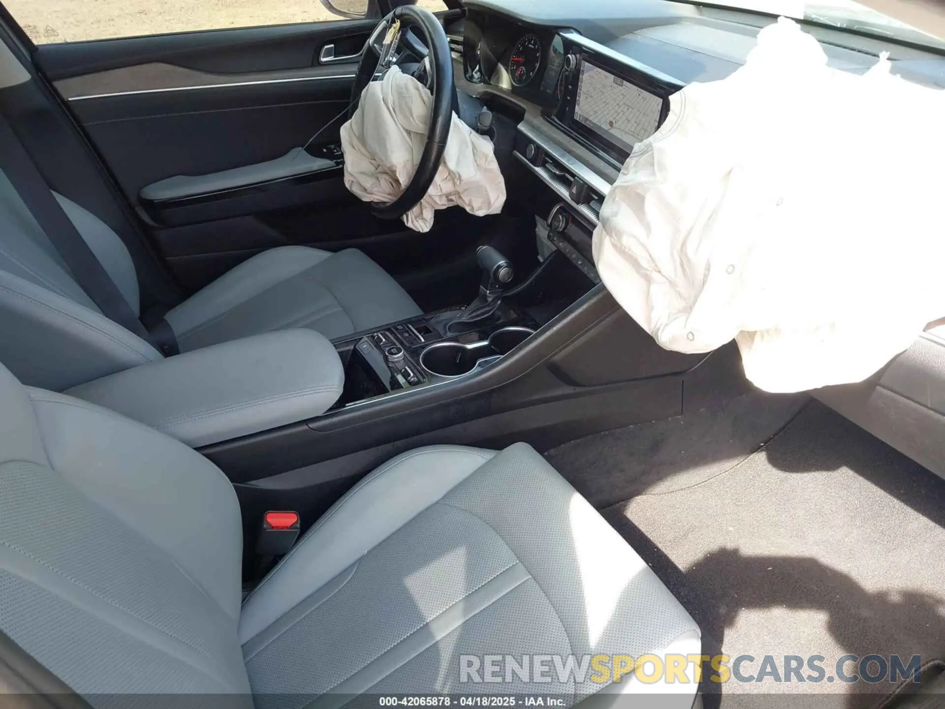 5 fotografías del automóvil dañado 5XXG34J23MG040199 KIA K5 2021