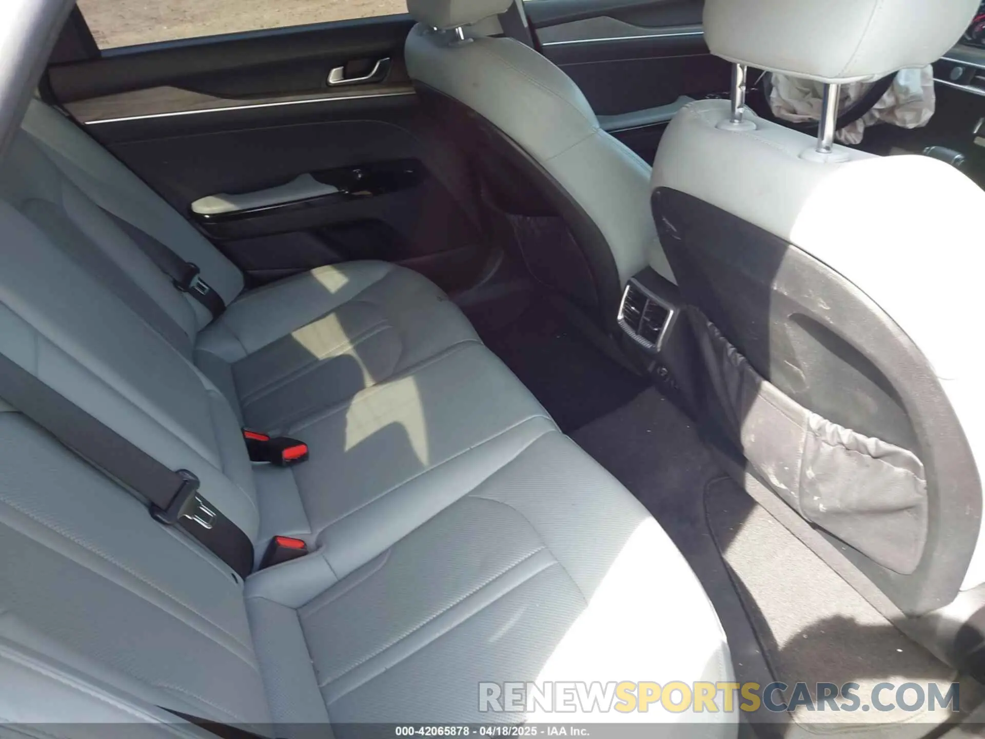 8 fotografías del automóvil dañado 5XXG34J23MG040199 KIA K5 2021