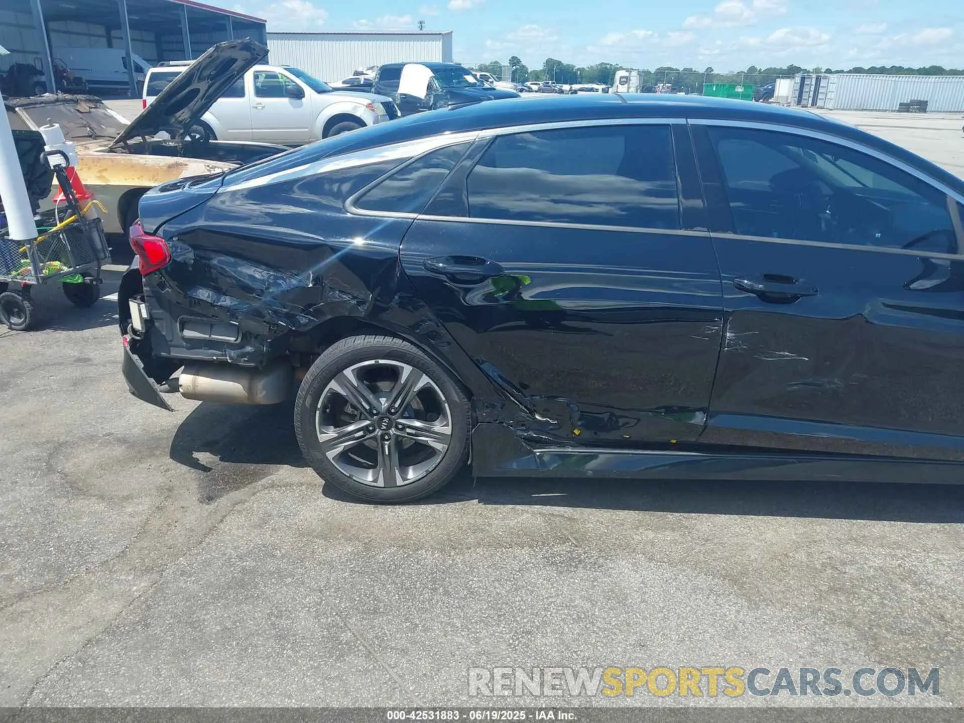 6 fotografías del automóvil dañado 5XXG34J24MG016333 KIA K5 2021