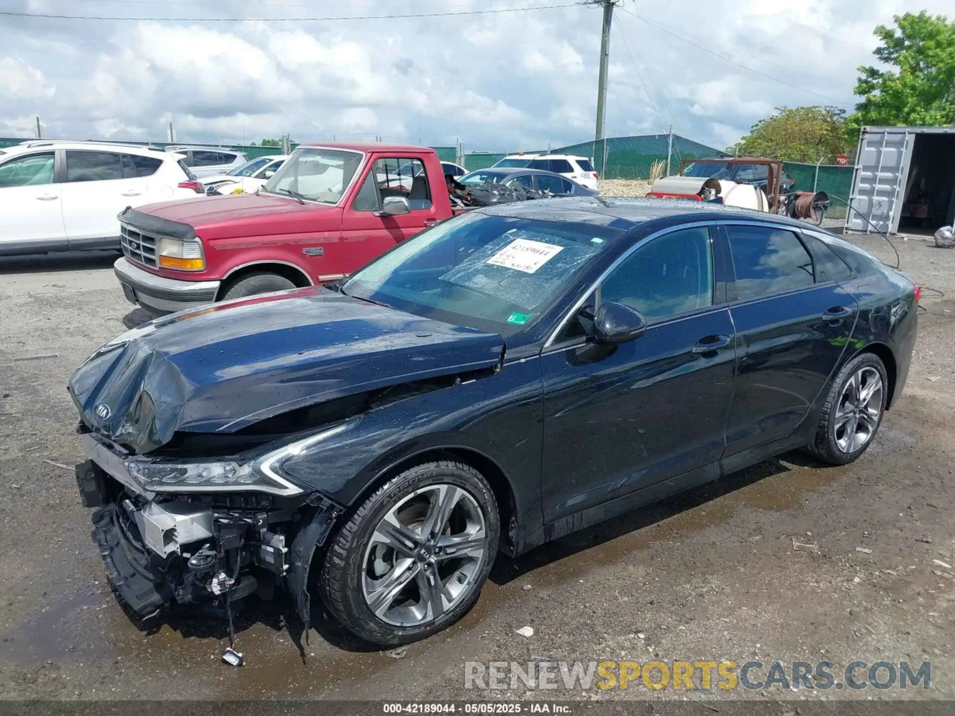 2 fotografías del automóvil dañado 5XXG34J24MG062423 KIA K5 2021