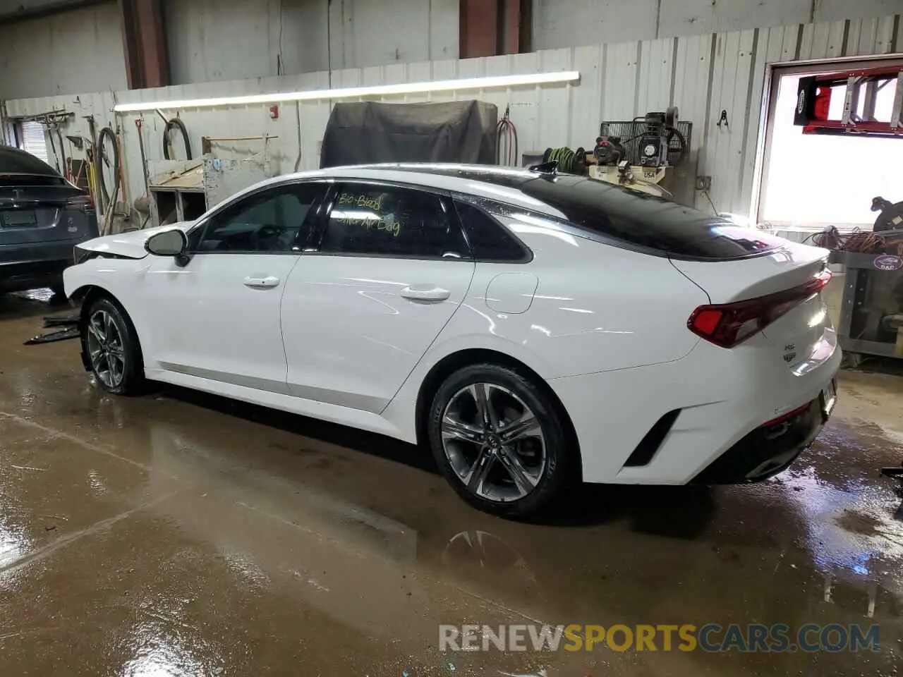 2 fotografías del automóvil dañado 5XXG34J27MG033241 KIA K5 2021