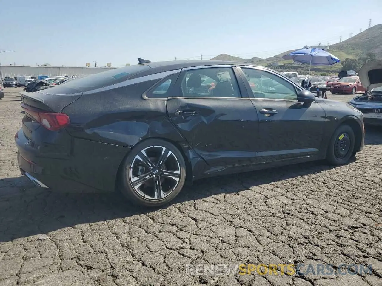 3 fotografías del automóvil dañado 5XXG64J21MG068719 KIA K5 2021
