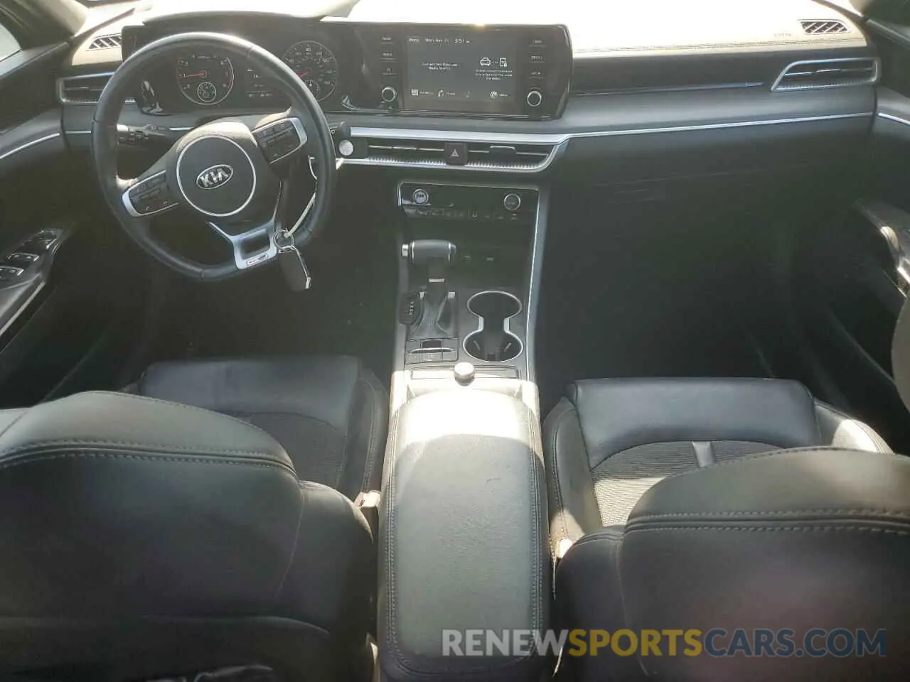 8 fotografías del automóvil dañado 5XXG64J21MG068719 KIA K5 2021