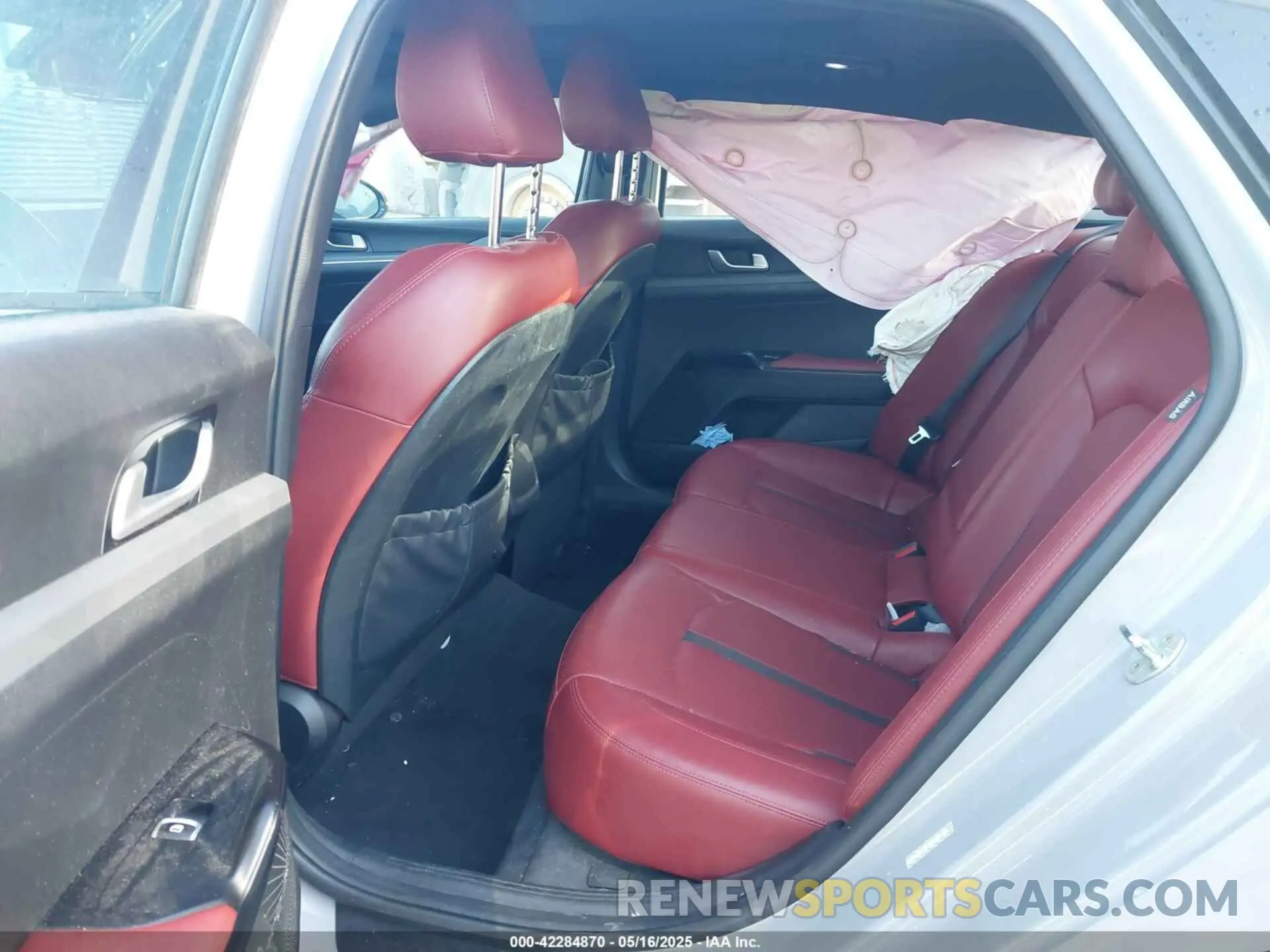 8 fotografías del automóvil dañado 5XXG64J22MG062993 KIA K5 2021