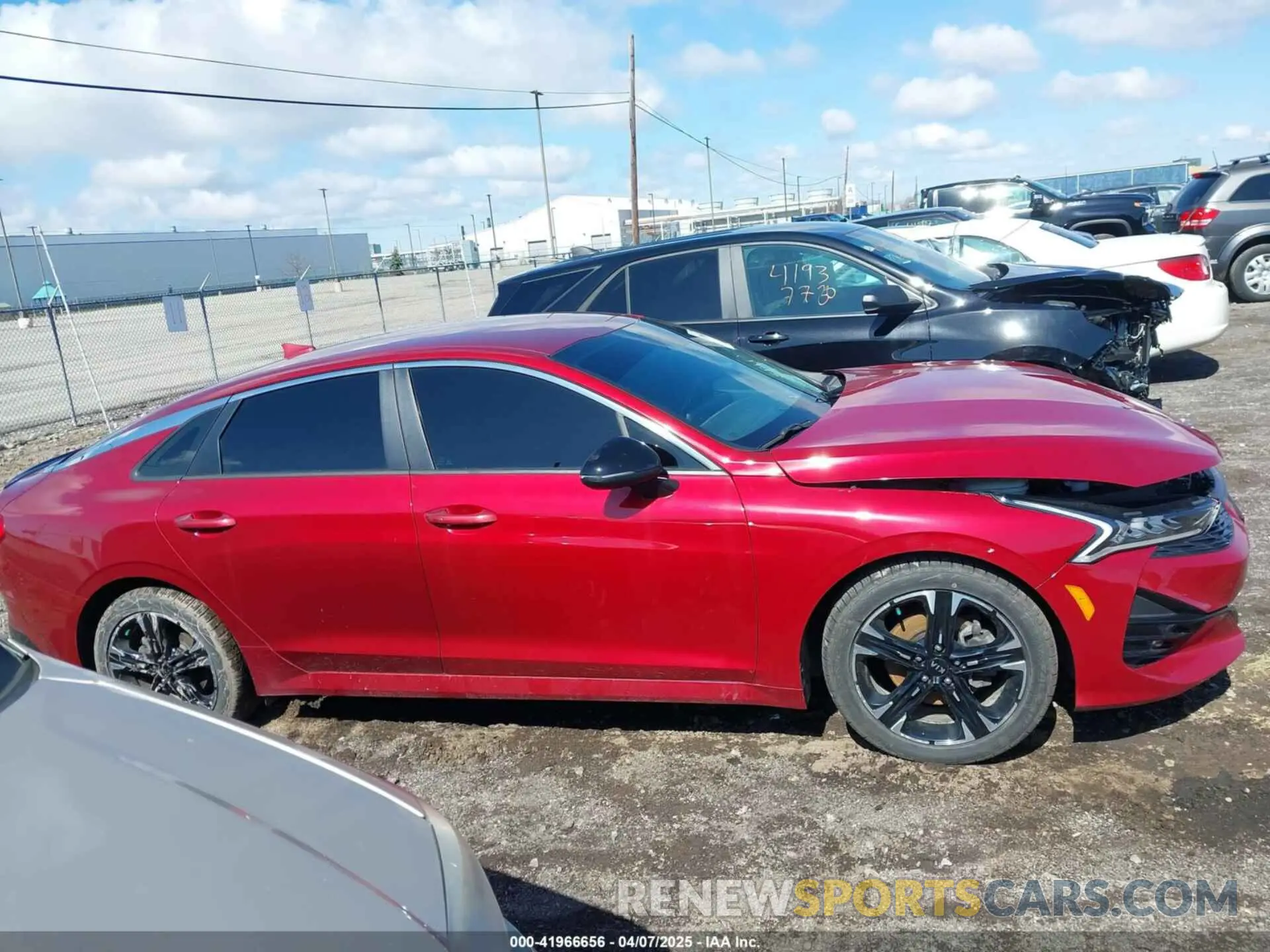 14 fotografías del automóvil dañado 5XXG64J23MG008473 KIA K5 2021