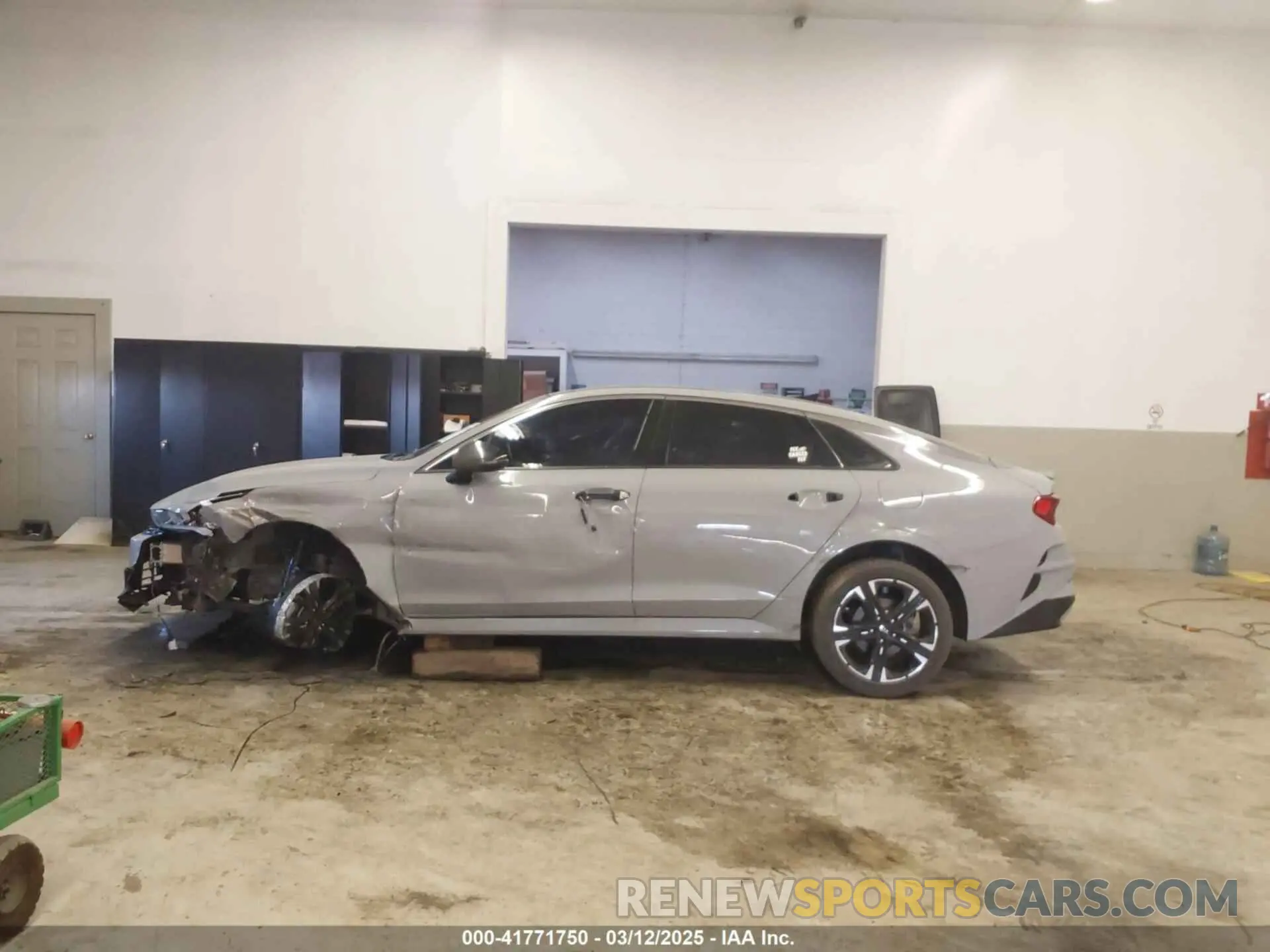 14 fotografías del automóvil dañado 5XXG64J23MG031199 KIA K5 2021