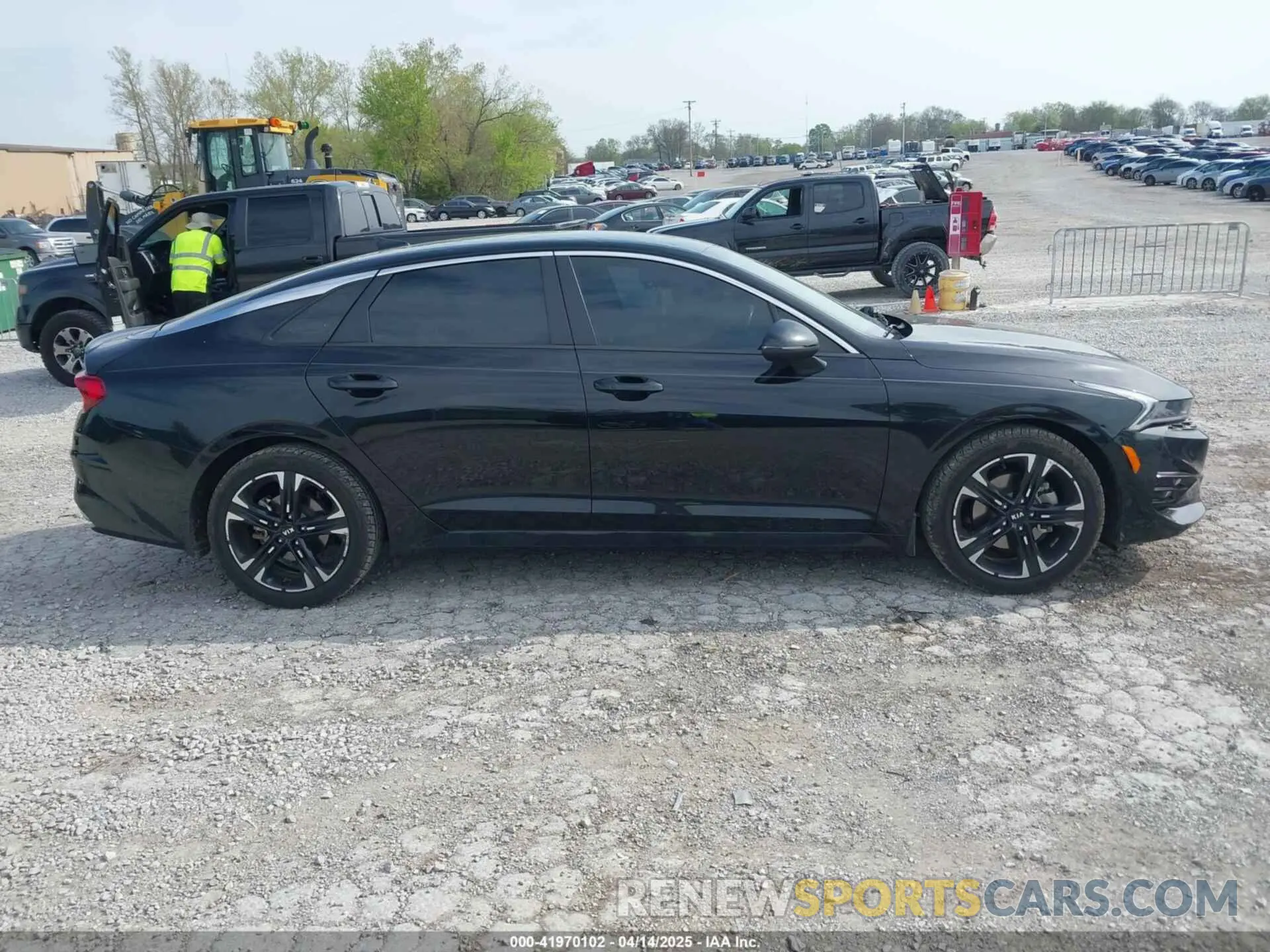 13 fotografías del automóvil dañado 5XXG64J24MG022821 KIA K5 2021