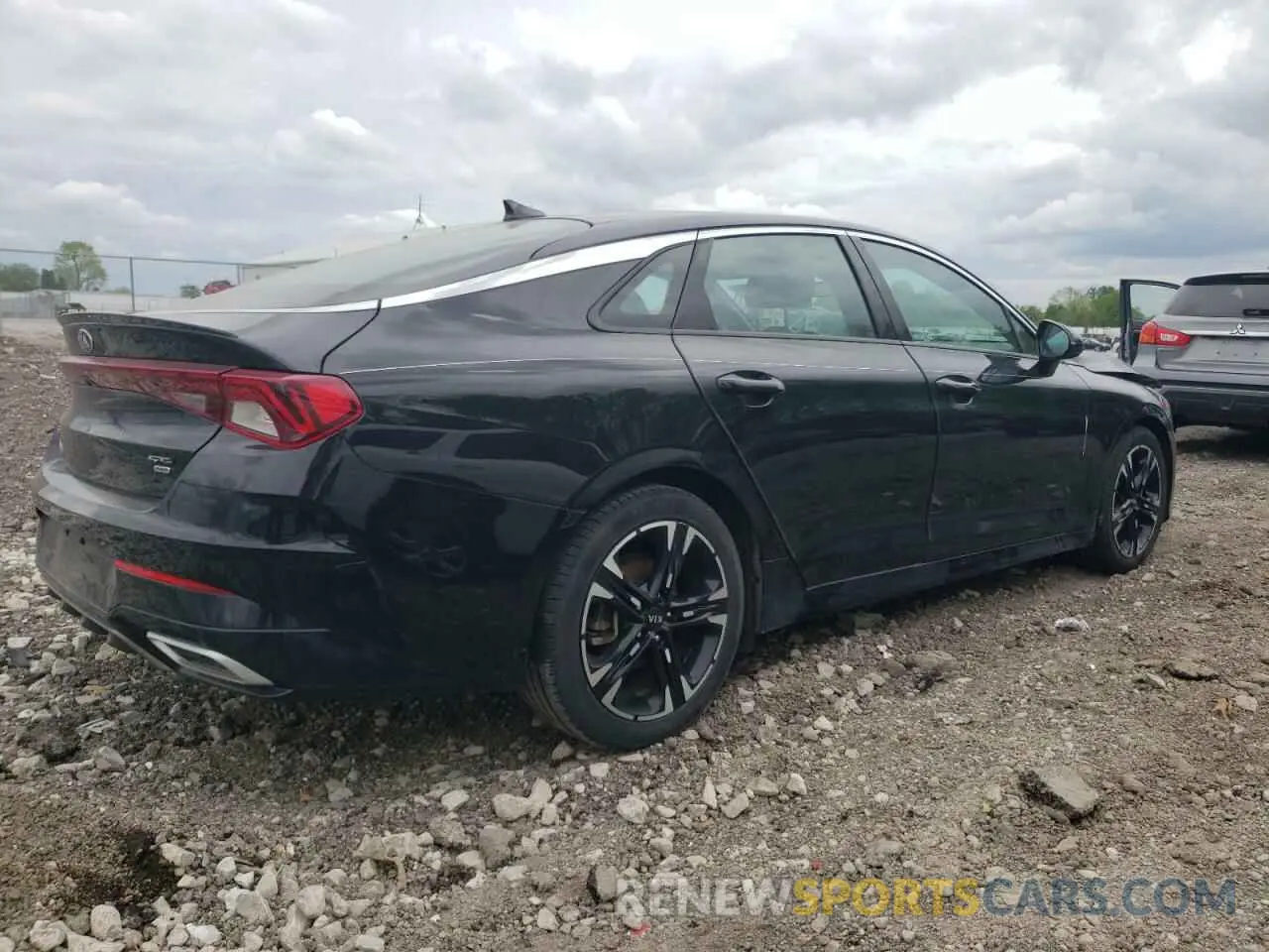 3 fotografías del automóvil dañado 5XXG64J24MG055298 KIA K5 2021
