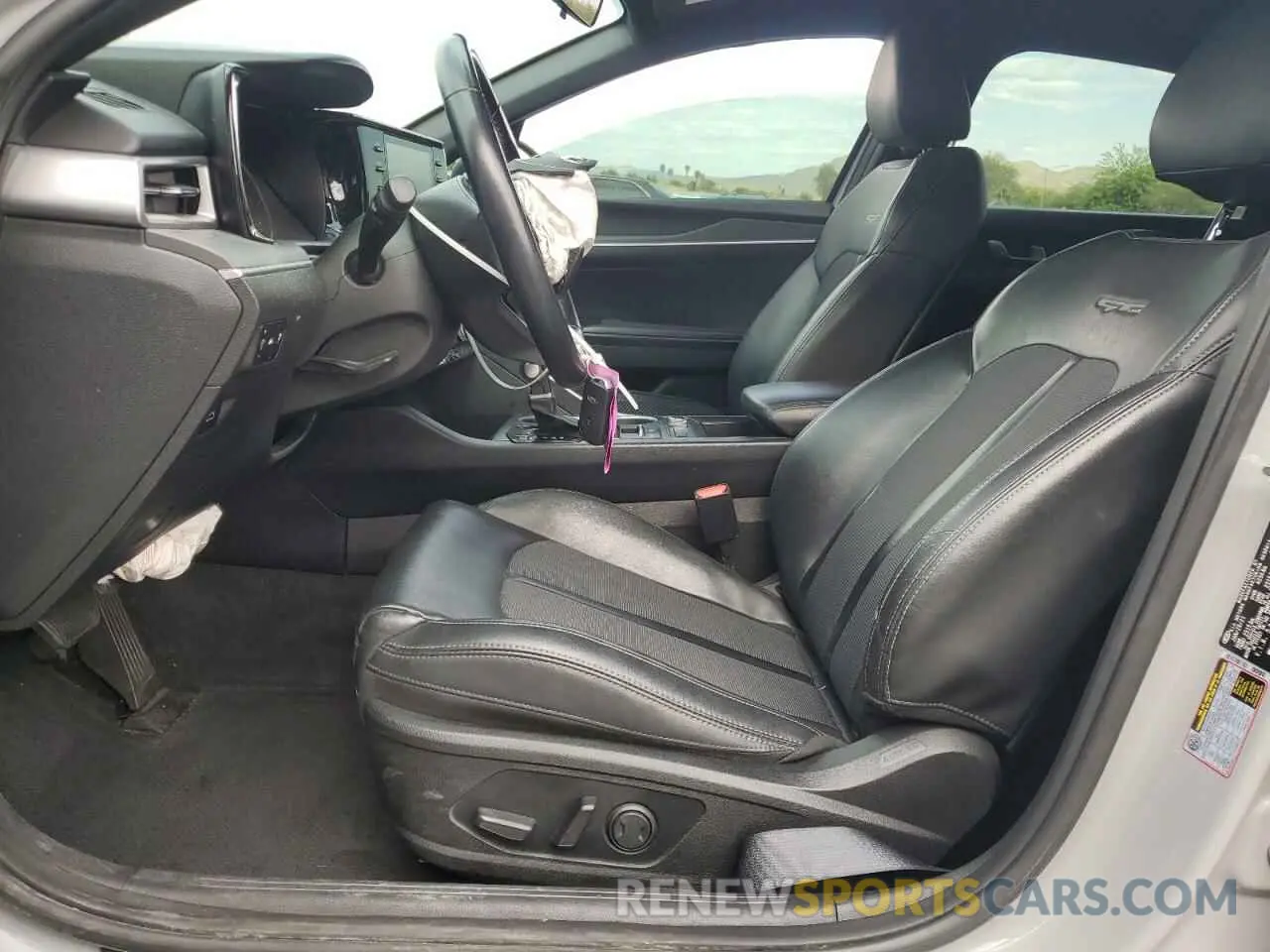 7 fotografías del automóvil dañado 5XXG64J24MG059755 KIA K5 2021
