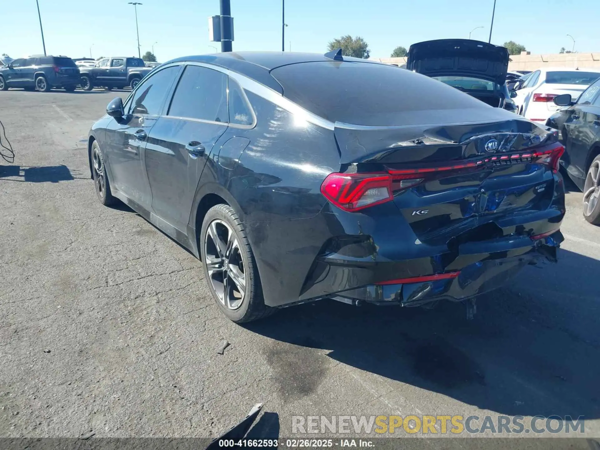 15 fotografías del automóvil dañado 5XXG64J24MG065670 KIA K5 2021