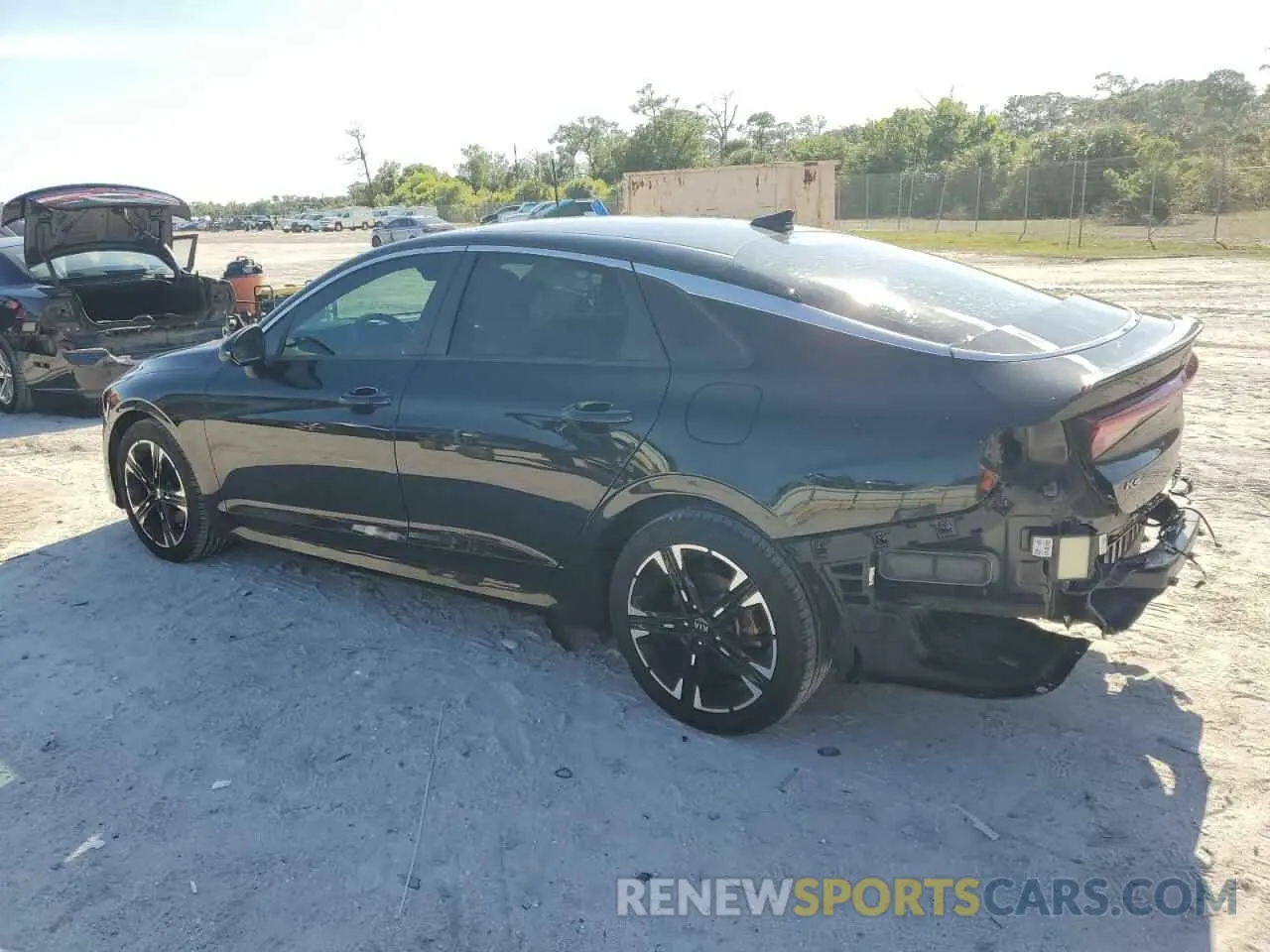 2 fotografías del automóvil dañado 5XXG64J26MG028684 KIA K5 2021