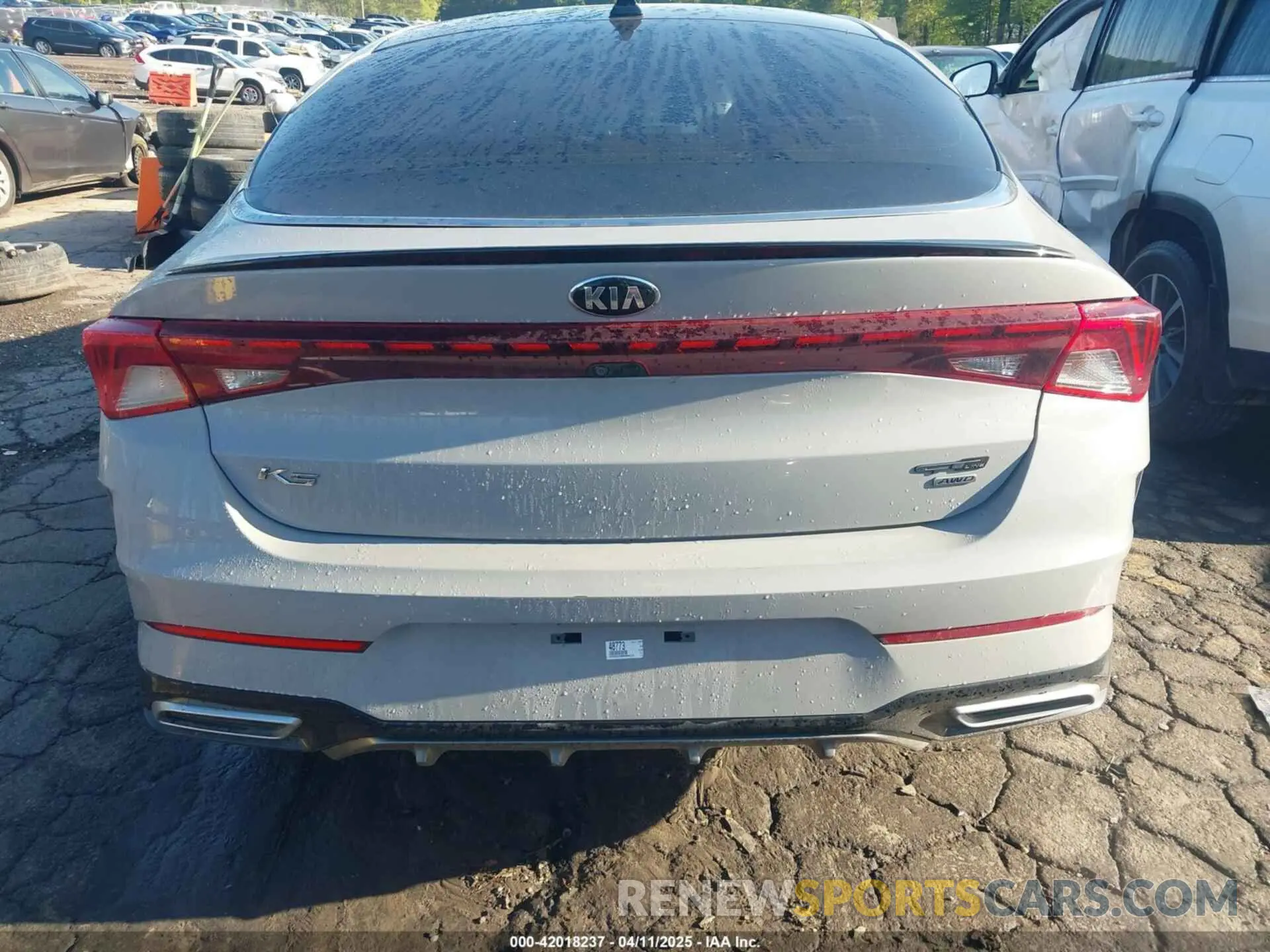 15 fotografías del automóvil dañado 5XXG64J26MG048773 KIA K5 2021