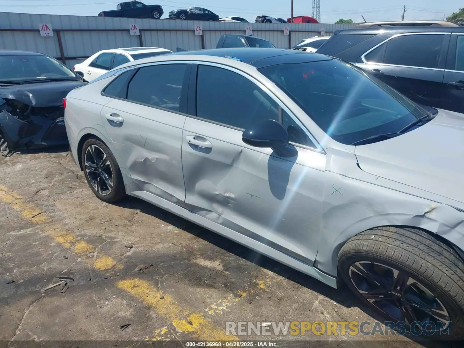 17 fotografías del automóvil dañado 5XXG64J26MG070398 KIA K5 2021