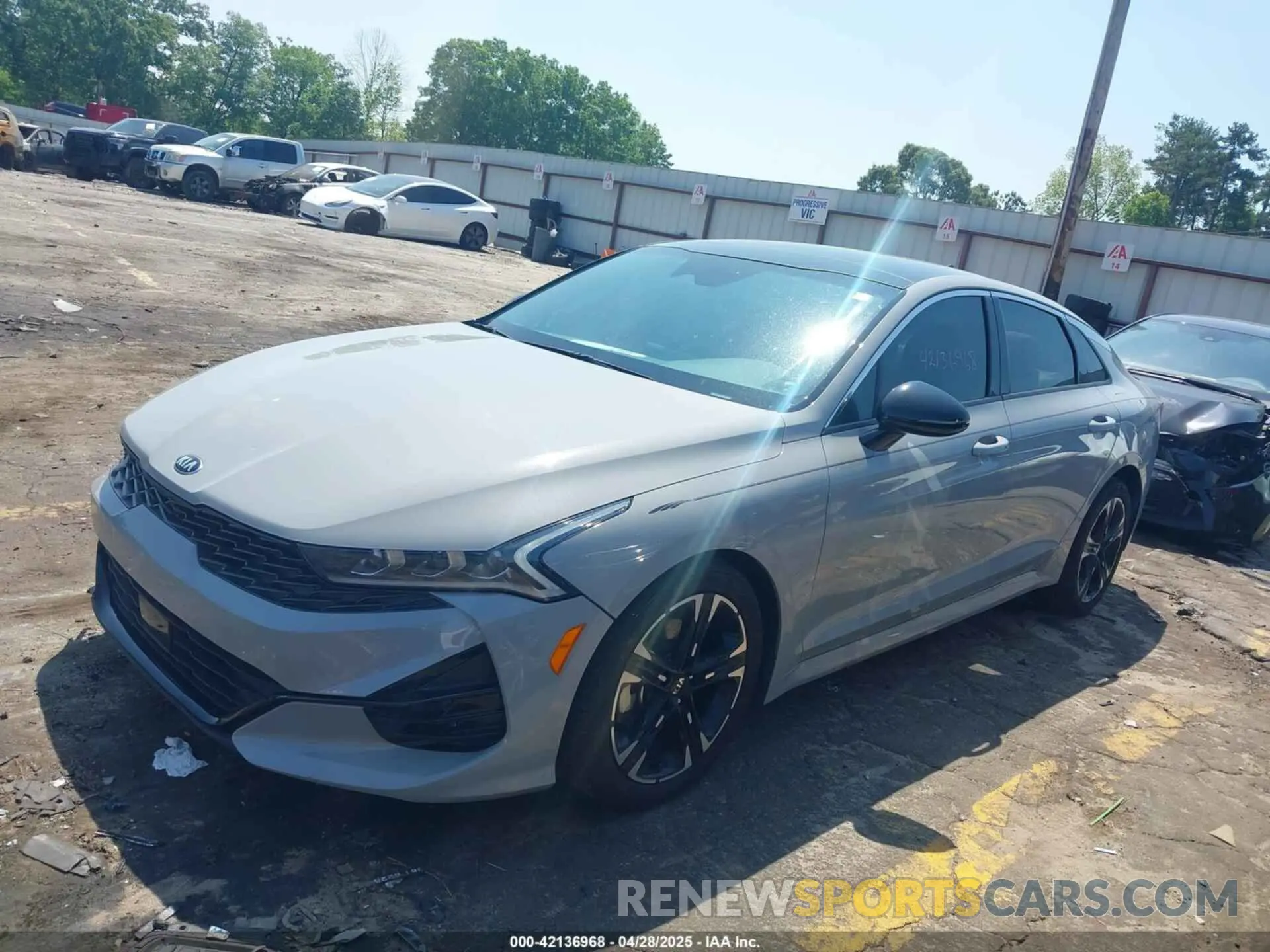 2 fotografías del automóvil dañado 5XXG64J26MG070398 KIA K5 2021
