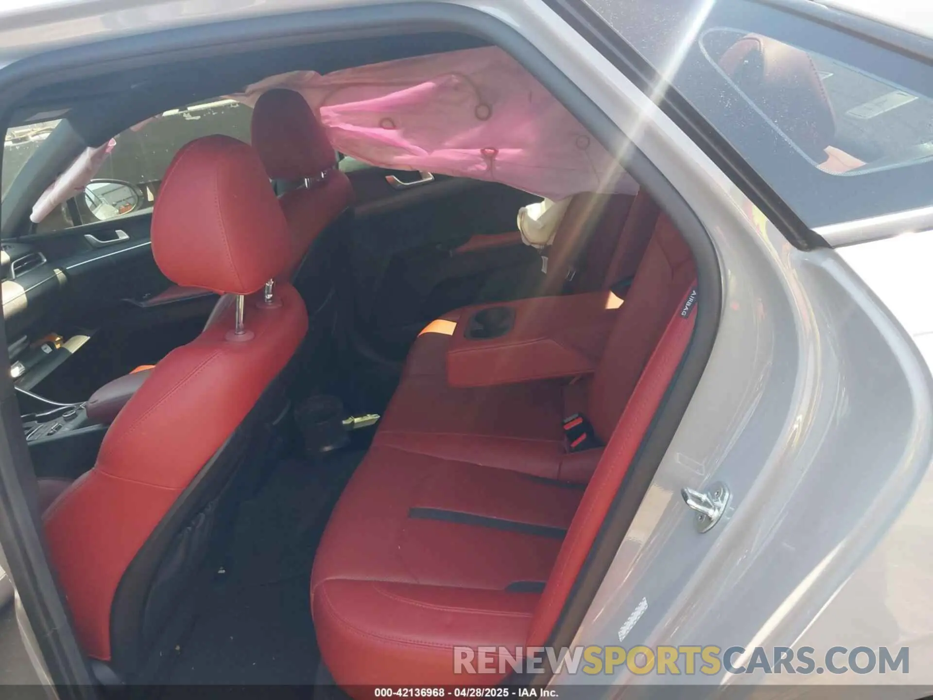 8 fotografías del automóvil dañado 5XXG64J26MG070398 KIA K5 2021