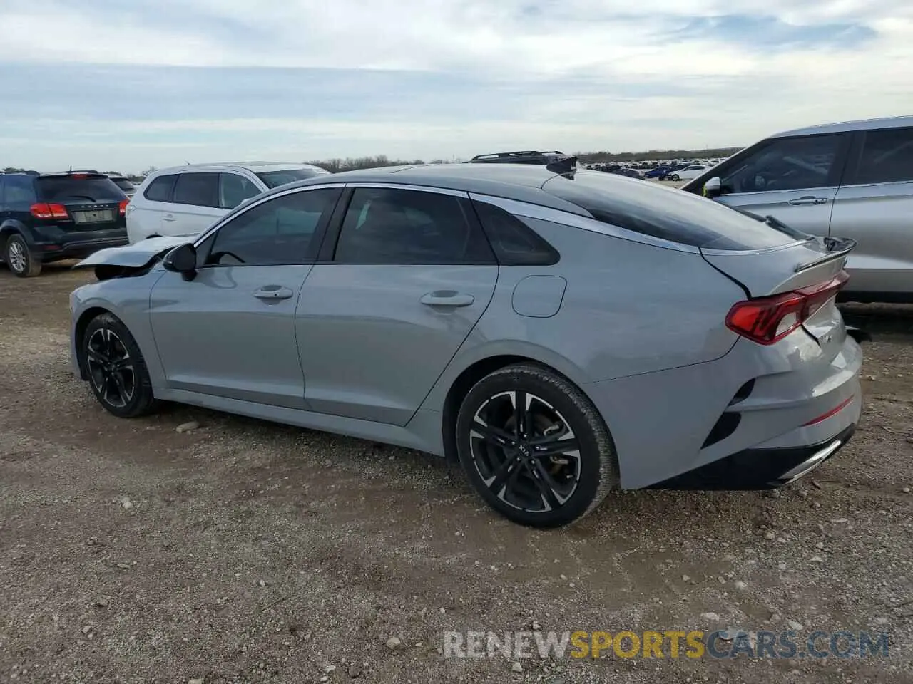 2 fotografías del automóvil dañado 5XXG64J28MG025348 KIA K5 2021