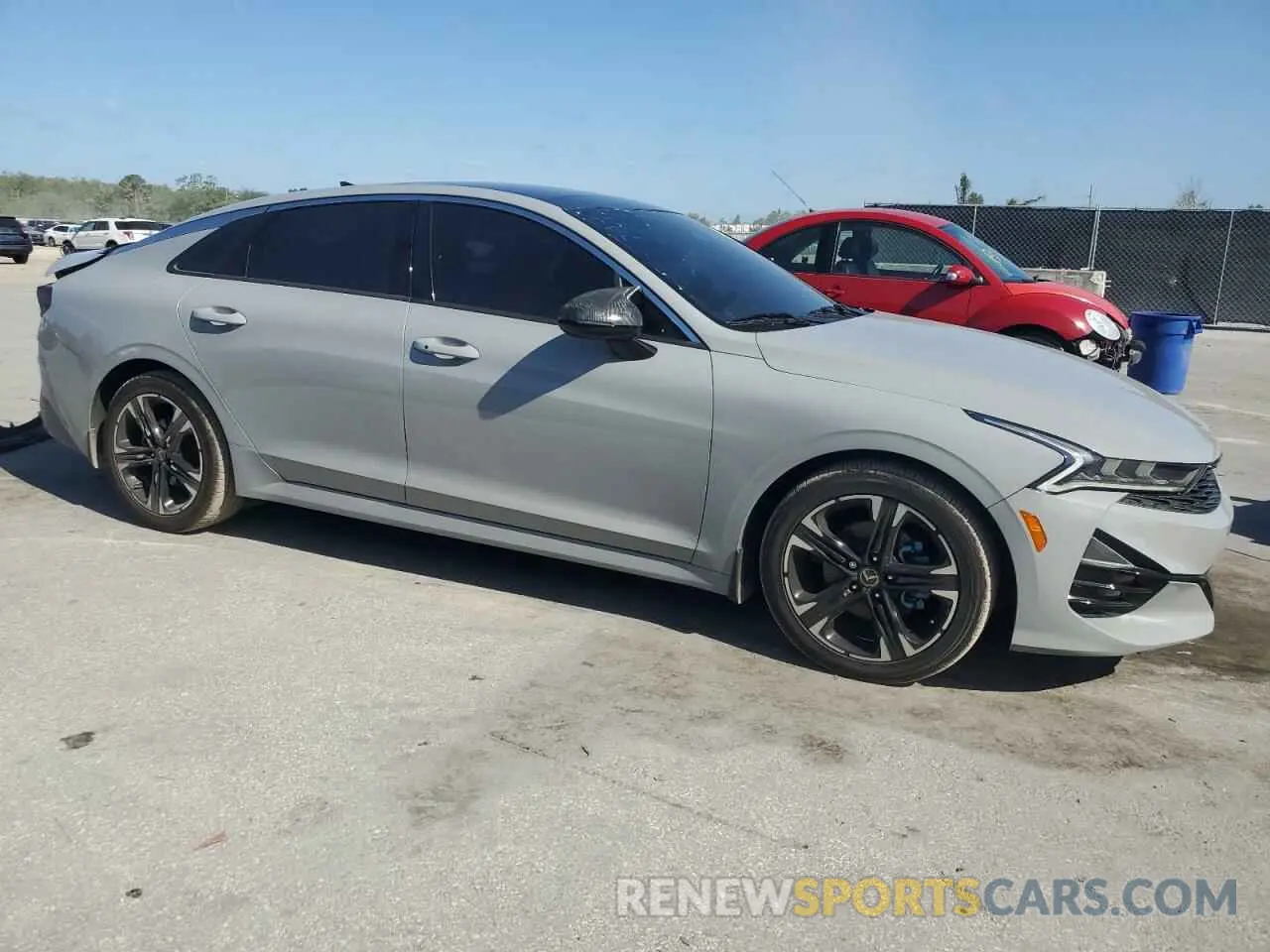 4 fotografías del automóvil dañado 5XXG64J28MG049116 KIA K5 2021