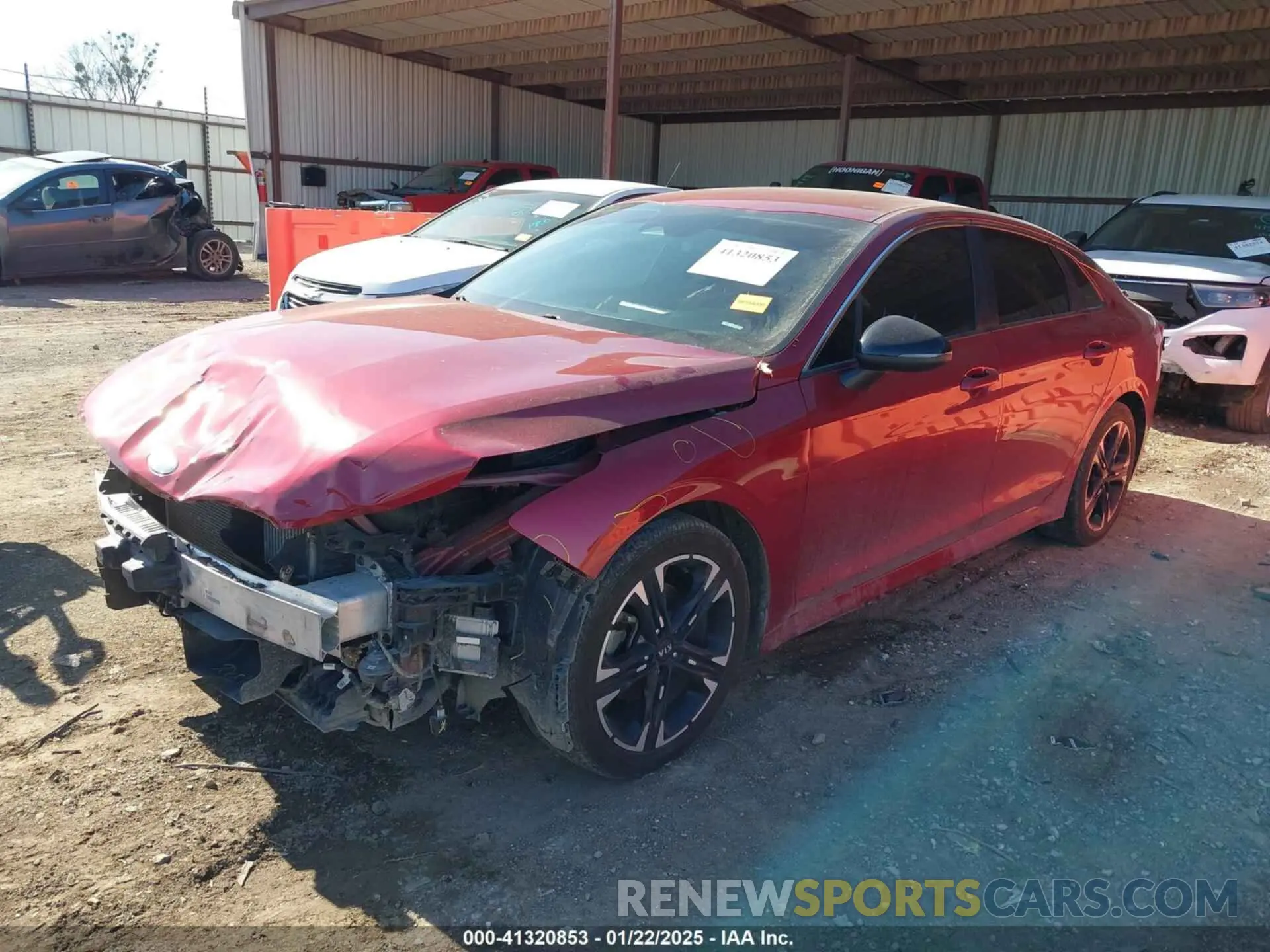 2 fotografías del automóvil dañado 5XXG64J29MG073263 KIA K5 2021
