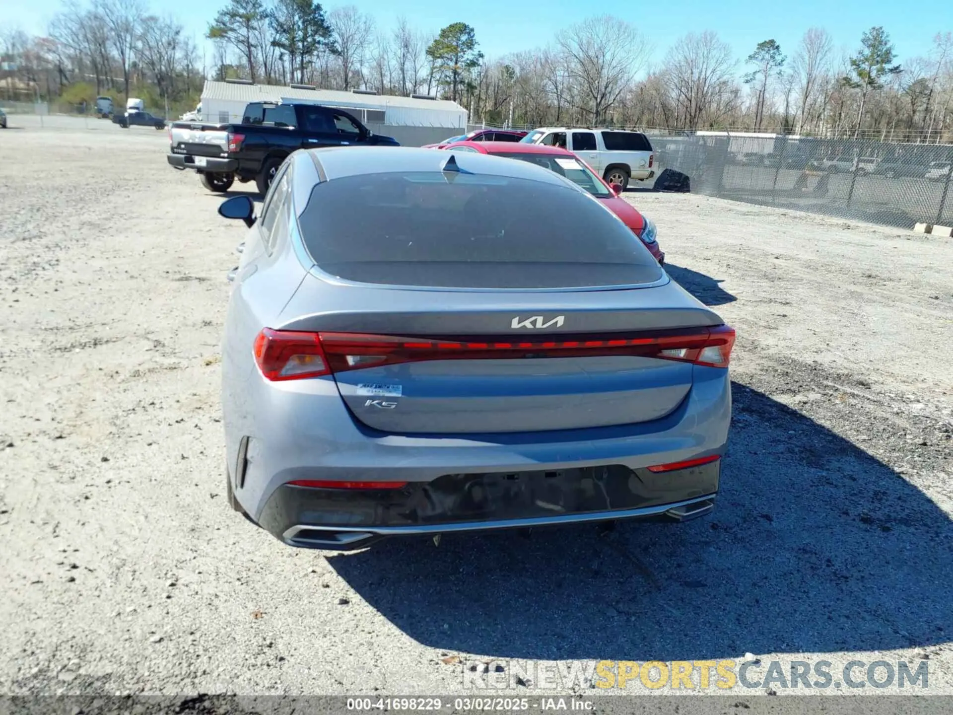16 fotografías del automóvil dañado 5XXG14J20NG088279 KIA K5 2022