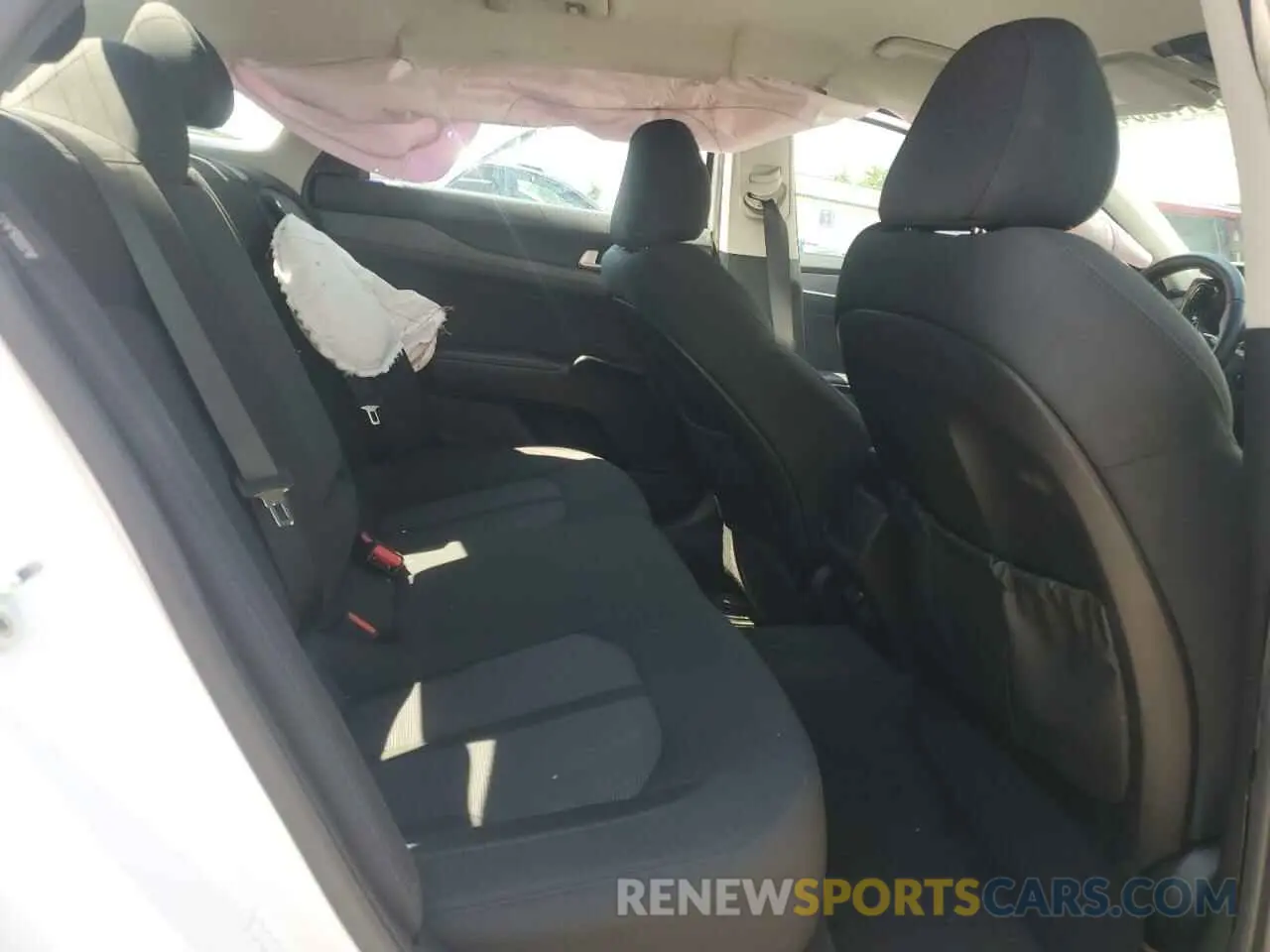 10 fotografías del automóvil dañado 5XXG14J20NG132636 KIA K5 2022