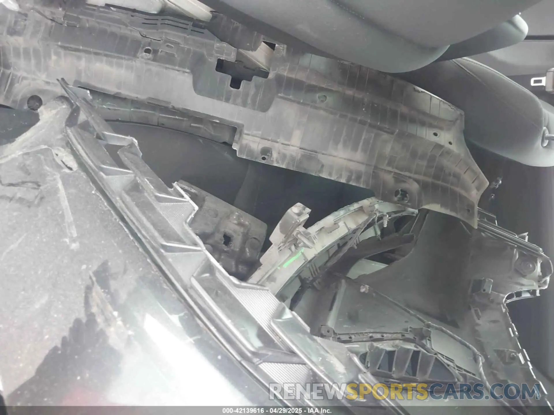12 fotografías del automóvil dañado 5XXG14J21NG131169 KIA K5 2022