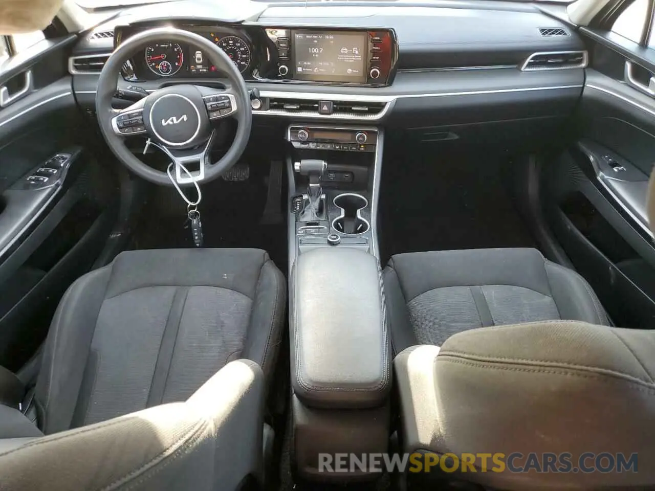 8 fotografías del automóvil dañado 5XXG14J23NG117130 KIA K5 2022