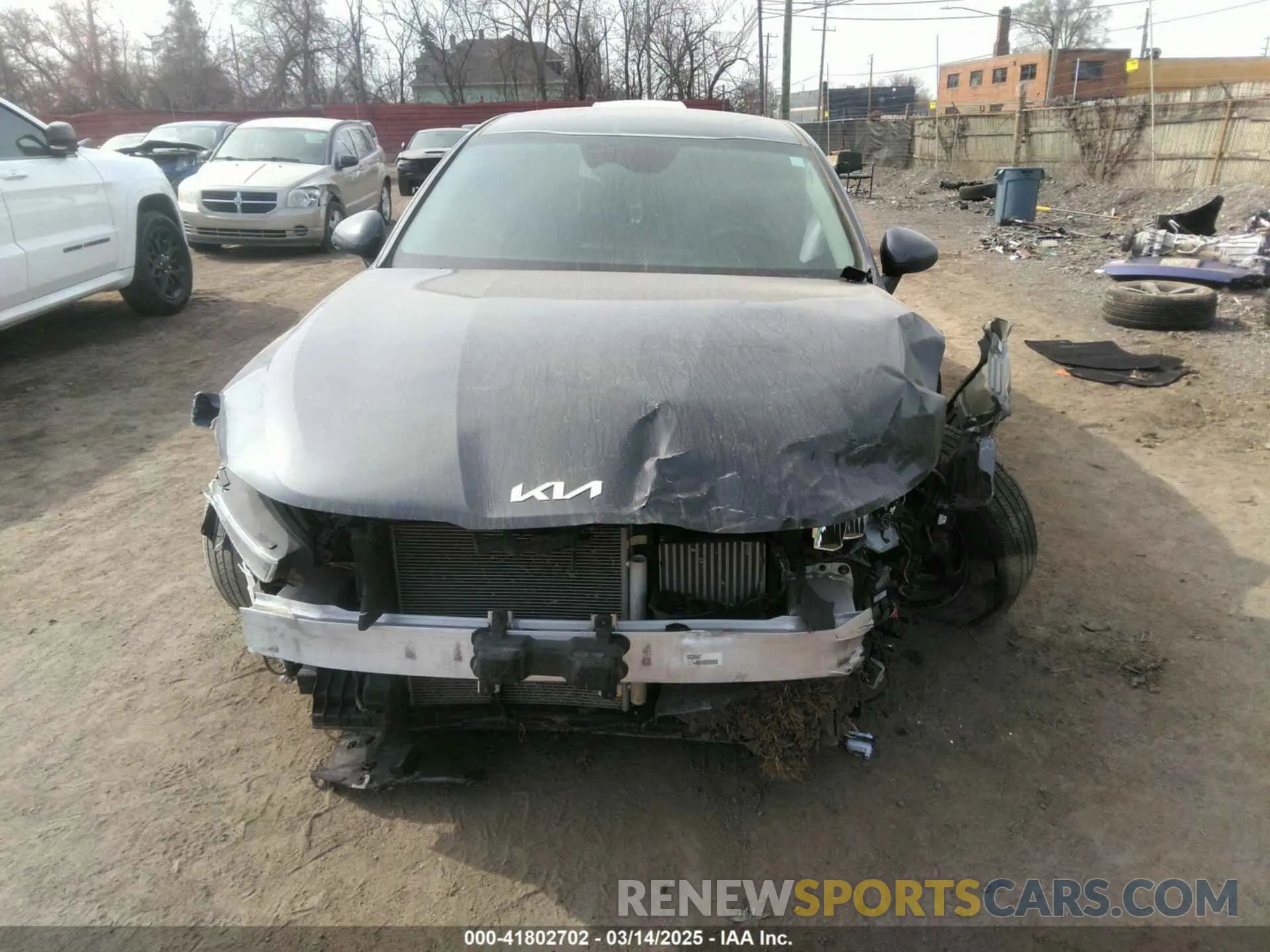 12 fotografías del automóvil dañado 5XXG14J24NG107450 KIA K5 2022