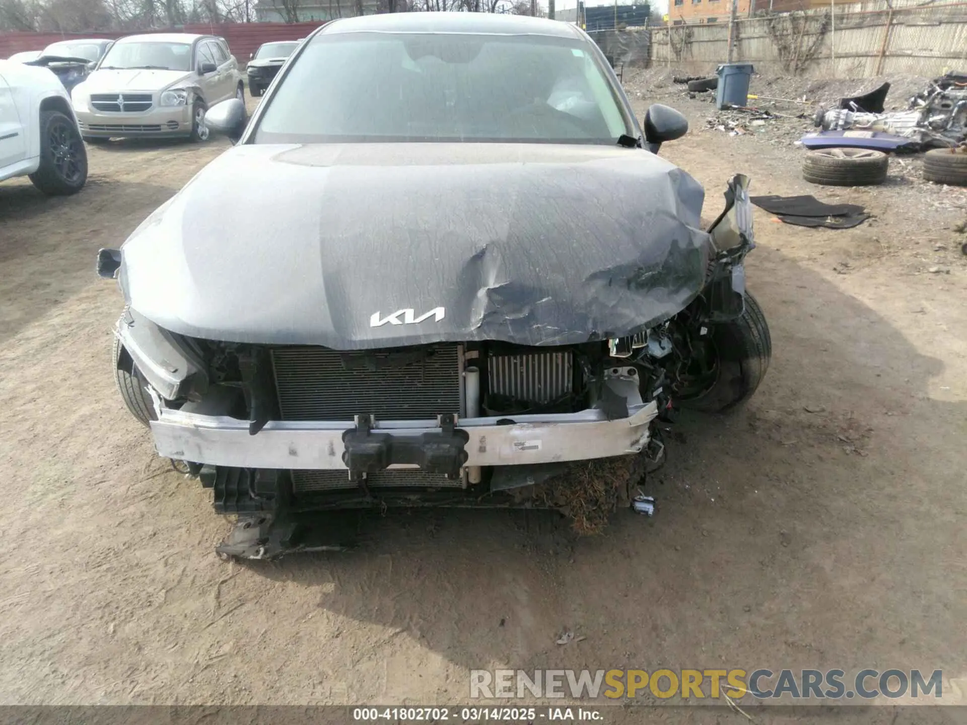 6 fotografías del automóvil dañado 5XXG14J24NG107450 KIA K5 2022