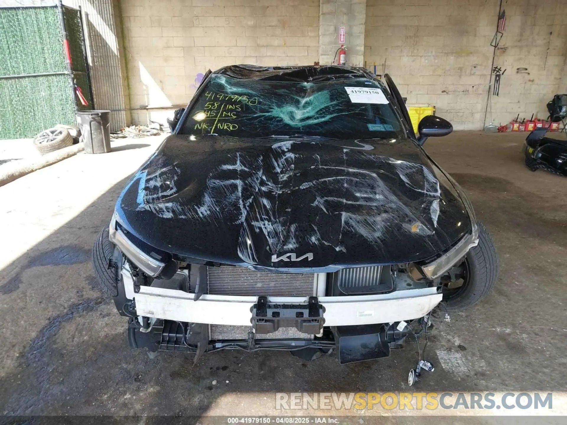 12 fotografías del automóvil dañado 5XXG14J25NG158925 KIA K5 2022