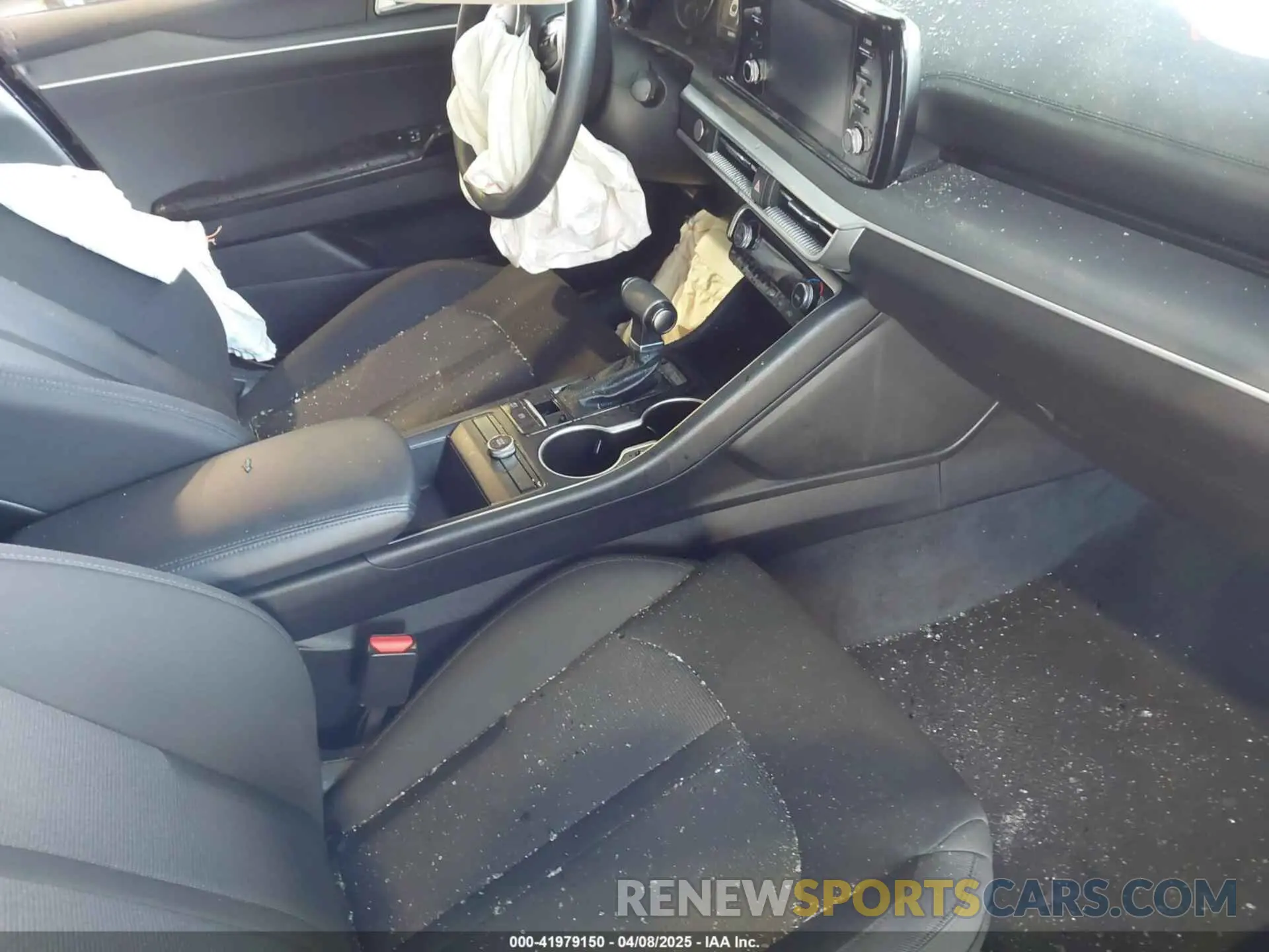 5 fotografías del automóvil dañado 5XXG14J25NG158925 KIA K5 2022