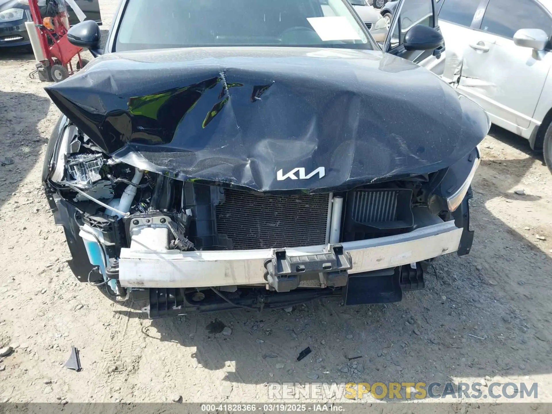 6 fotografías del automóvil dañado 5XXG14J26NG123276 KIA K5 2022