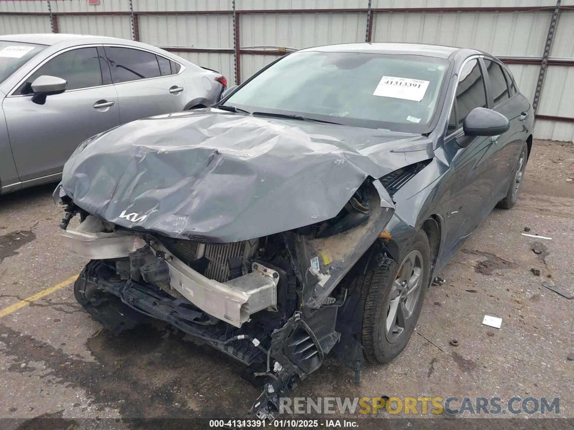2 fotografías del automóvil dañado 5XXG14J26NG143978 KIA K5 2022