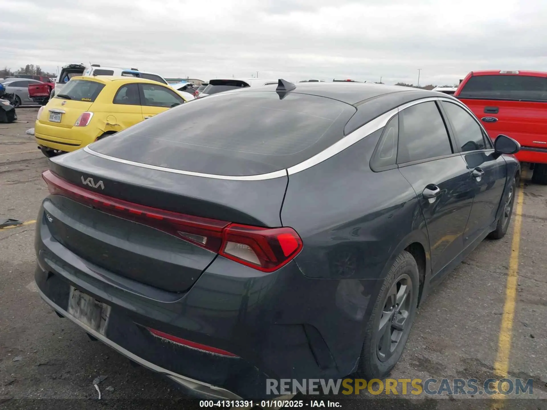 4 fotografías del automóvil dañado 5XXG14J26NG143978 KIA K5 2022