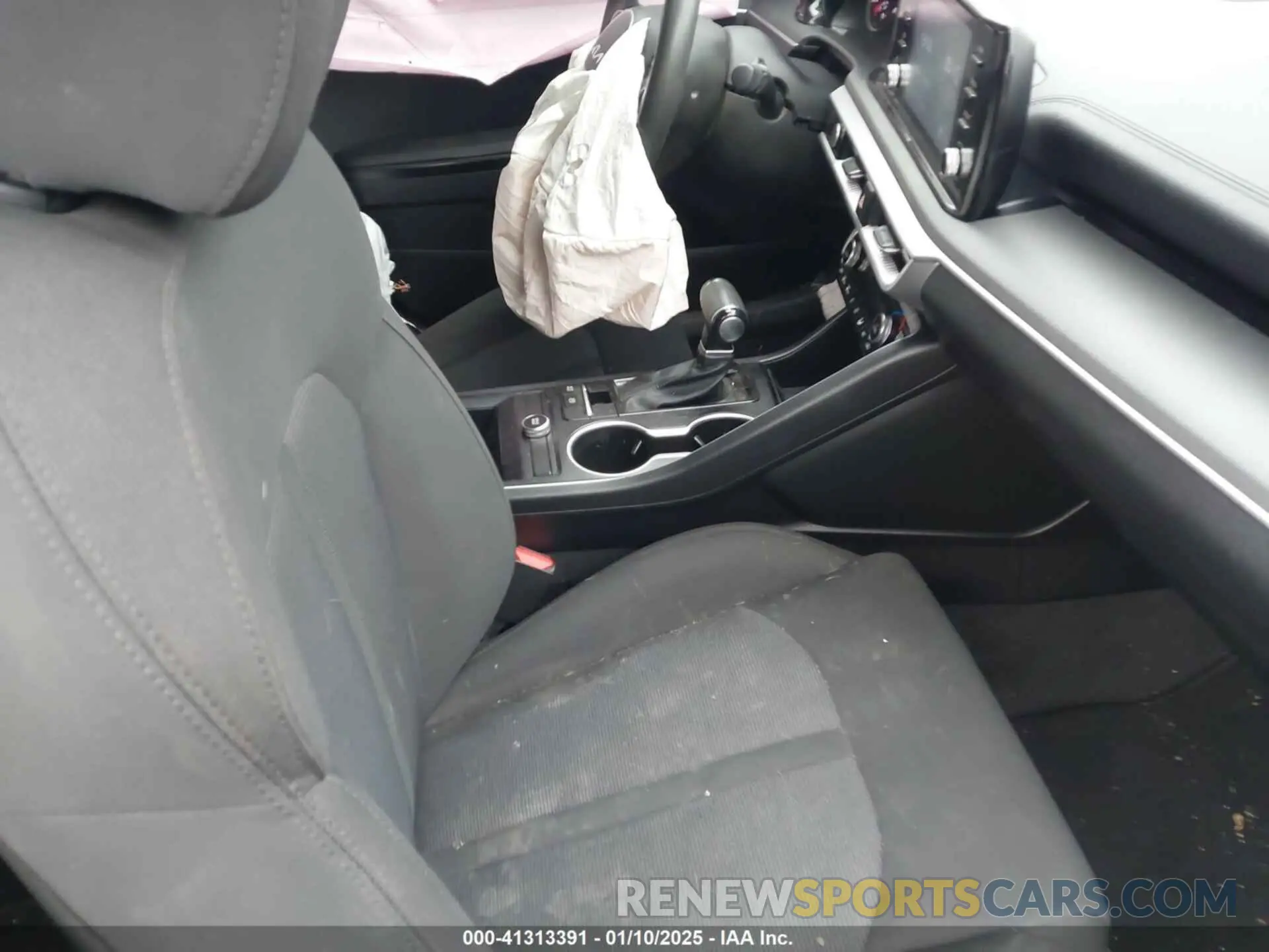 5 fotografías del automóvil dañado 5XXG14J26NG143978 KIA K5 2022