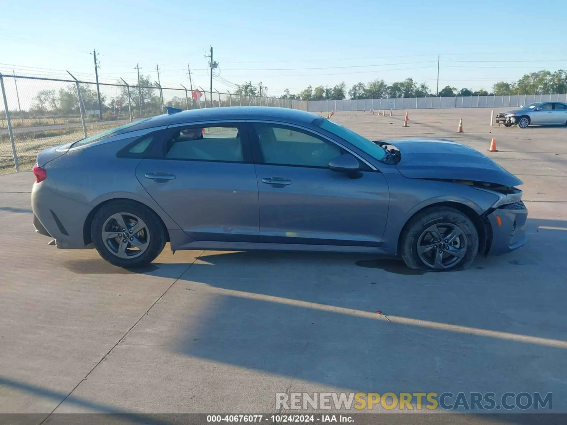 12 fotografías del automóvil dañado 5XXG14J27NG088974 KIA K5 2022