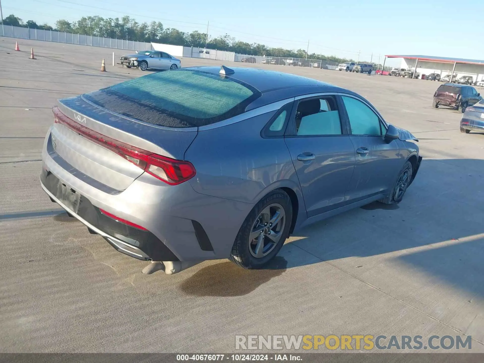 4 fotografías del automóvil dañado 5XXG14J27NG088974 KIA K5 2022