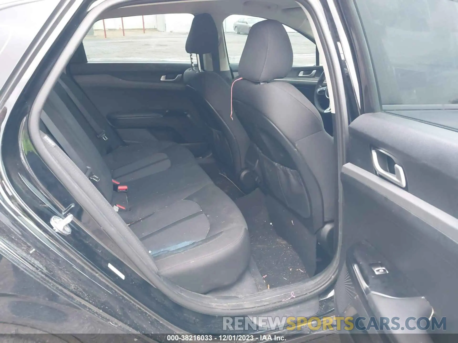 8 fotografías del automóvil dañado 5XXG14J27NG096055 KIA K5 2022
