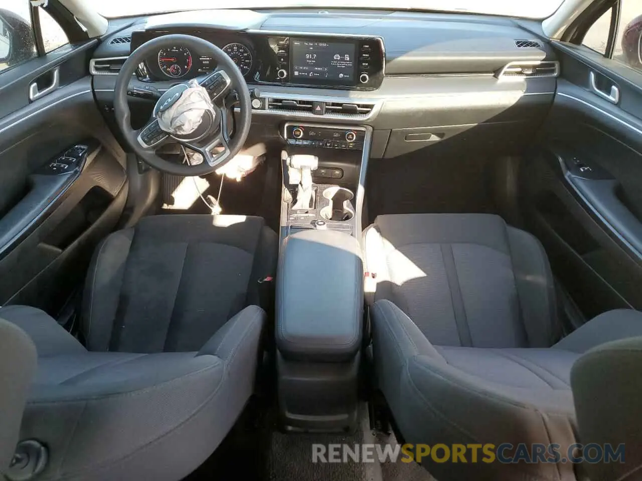 8 fotografías del automóvil dañado 5XXG14J27NG139339 KIA K5 2022