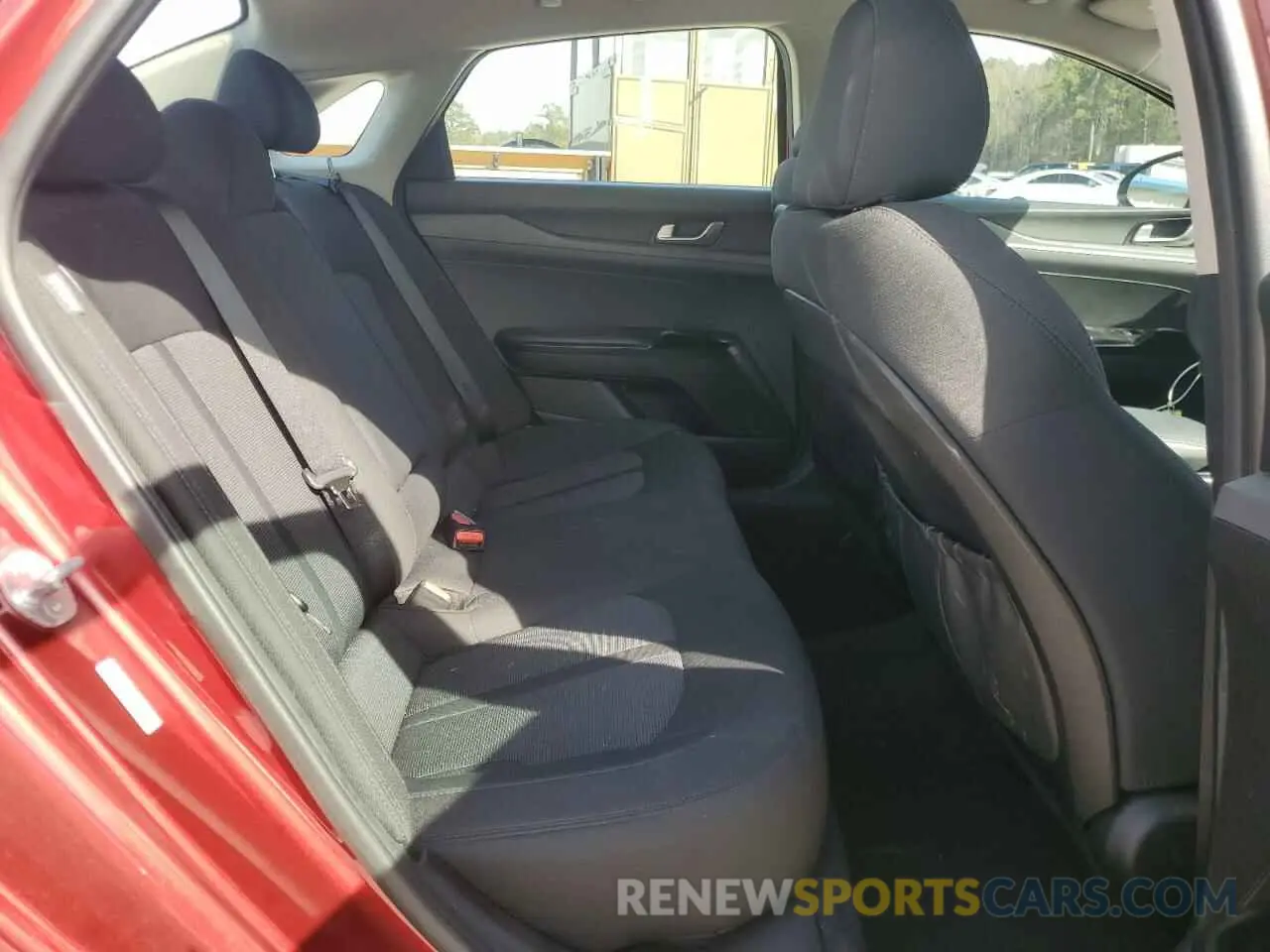 10 fotografías del automóvil dañado 5XXG14J27NG143049 KIA K5 2022
